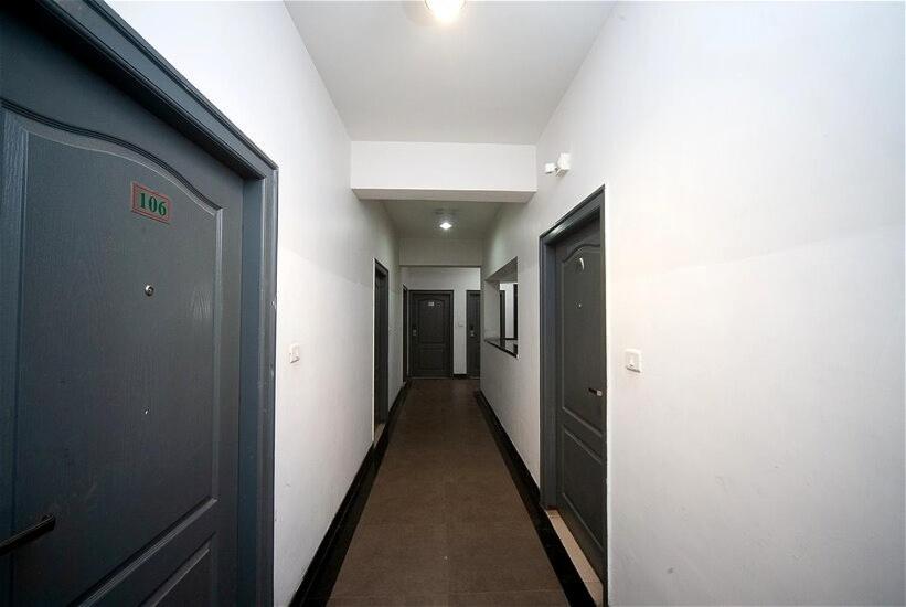 Deluxe Double Room (2 Adults + 1 Child) - Photo 3