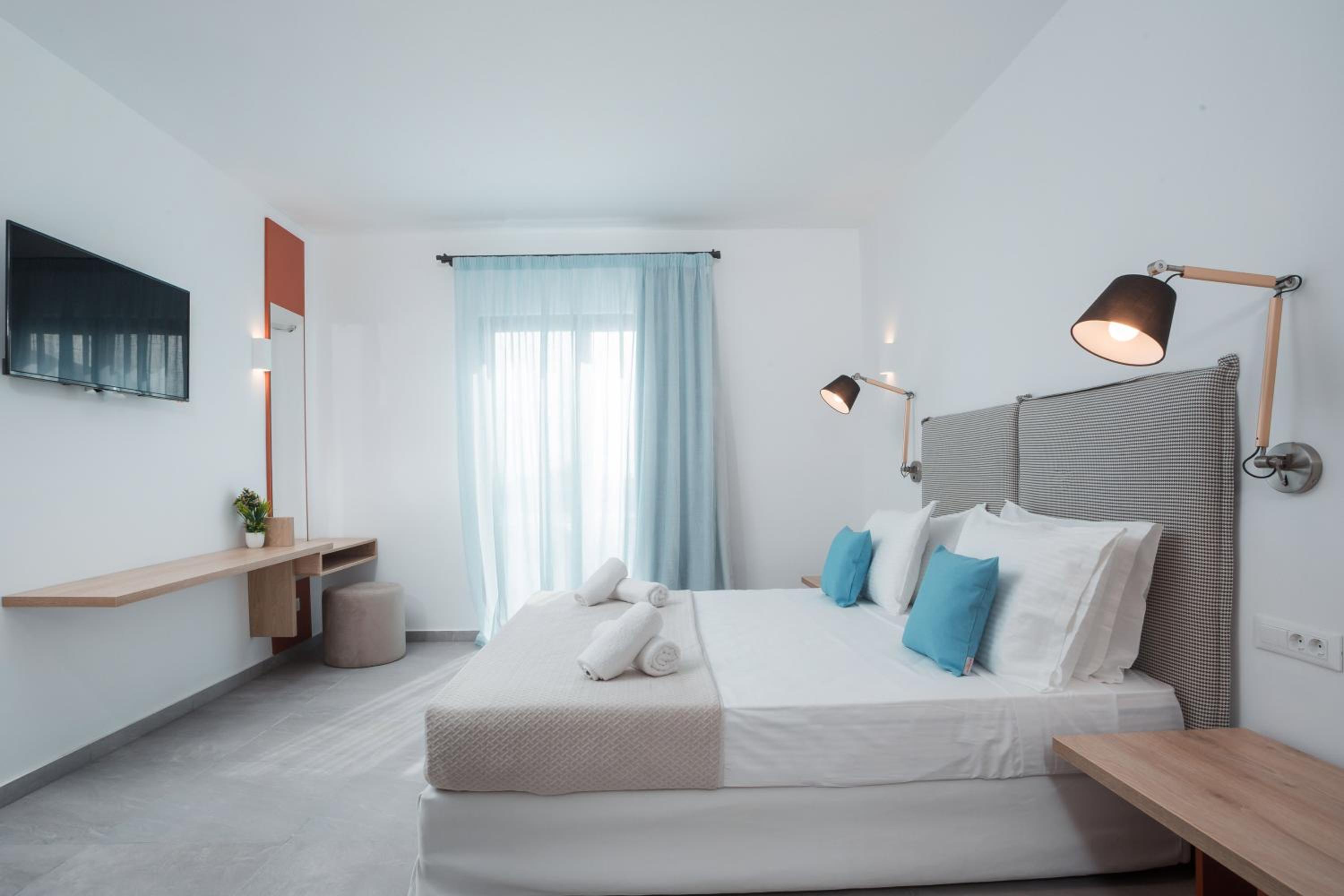 Three-Bedroom Villa photo 3