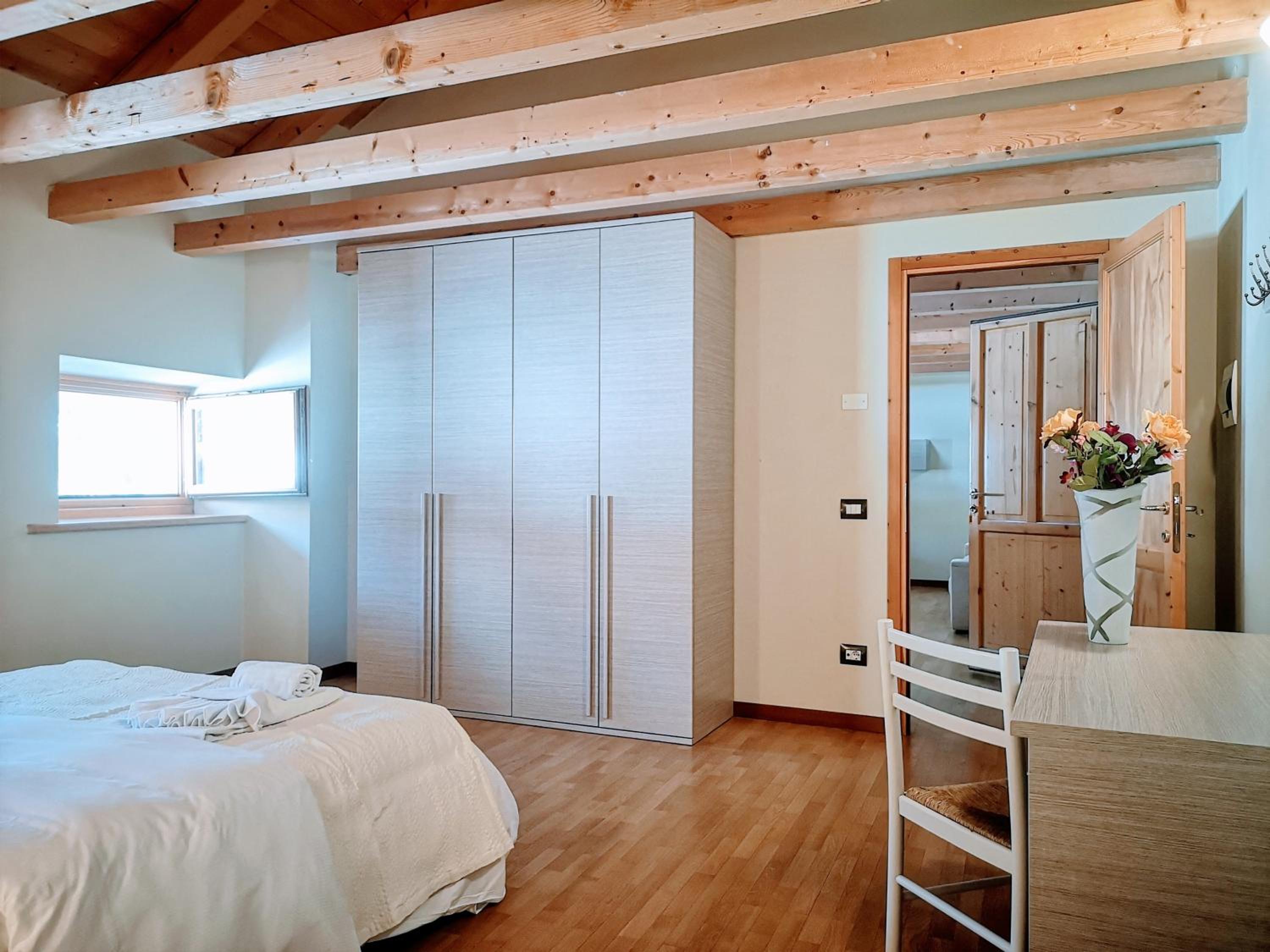 Apartment with Mountain View photo 1