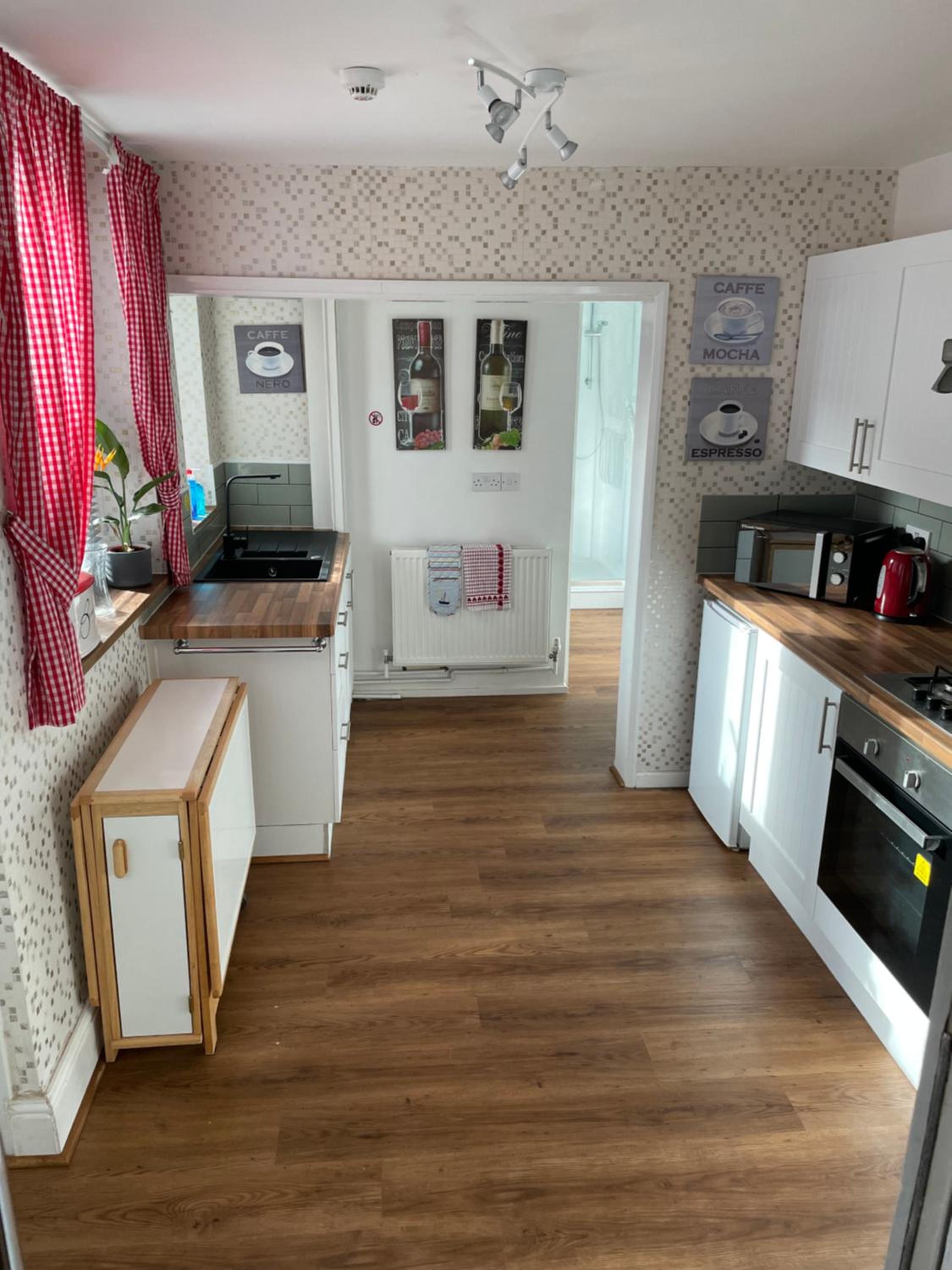 Apartment - Ground Floor photo 2