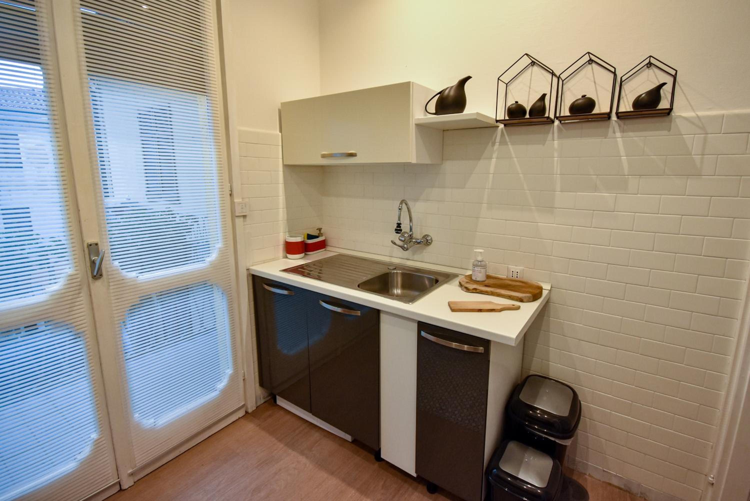 One-Bedroom Apartment - Photo 20