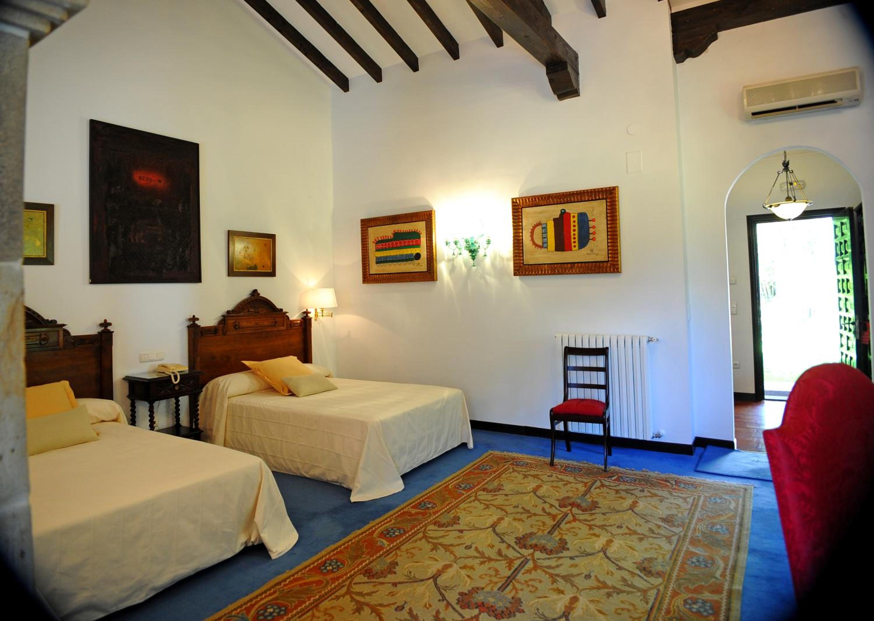 Suite with Hydro Massage and Terrace - Photo 22