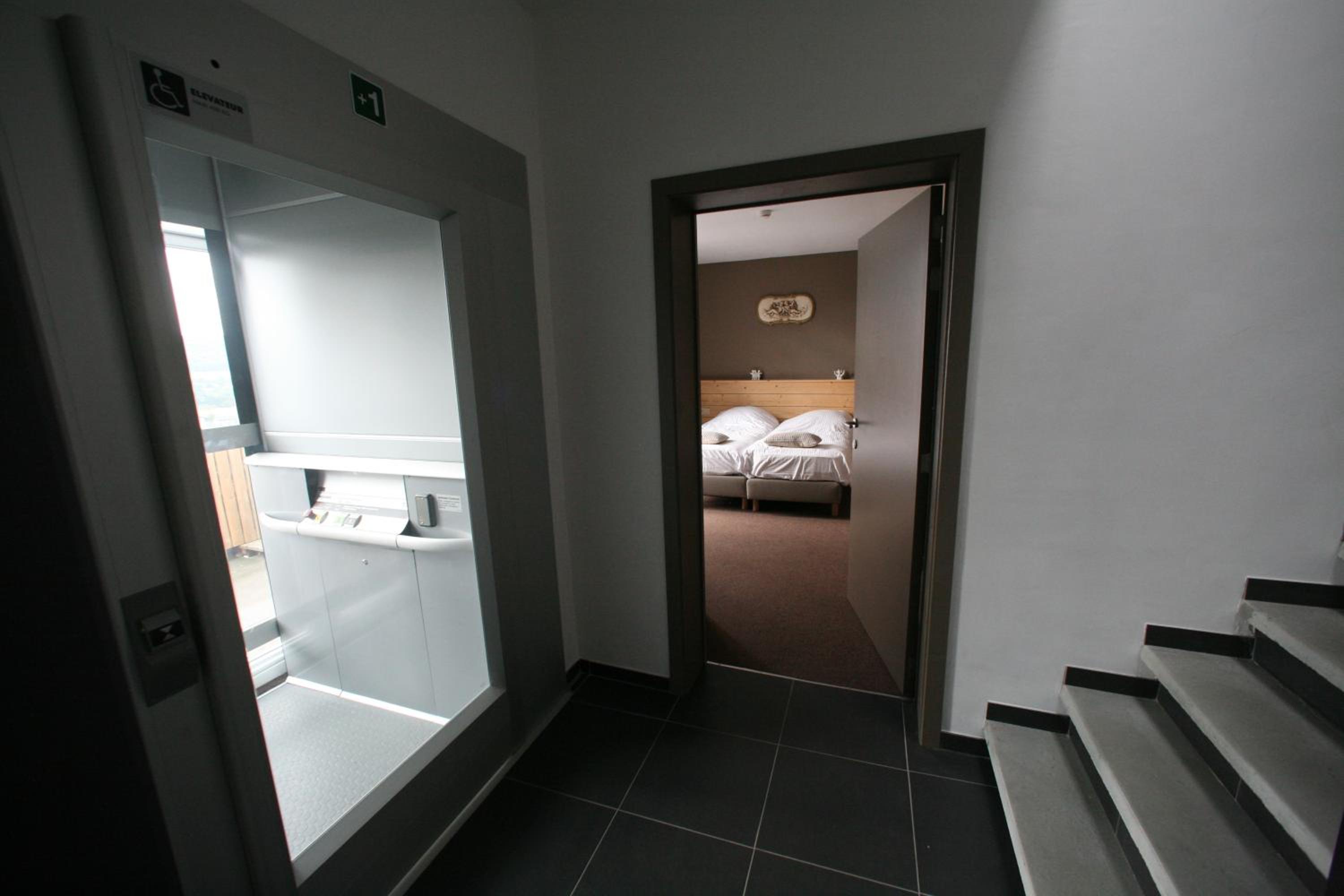 Double or Twin Room - Disability Access photo 2