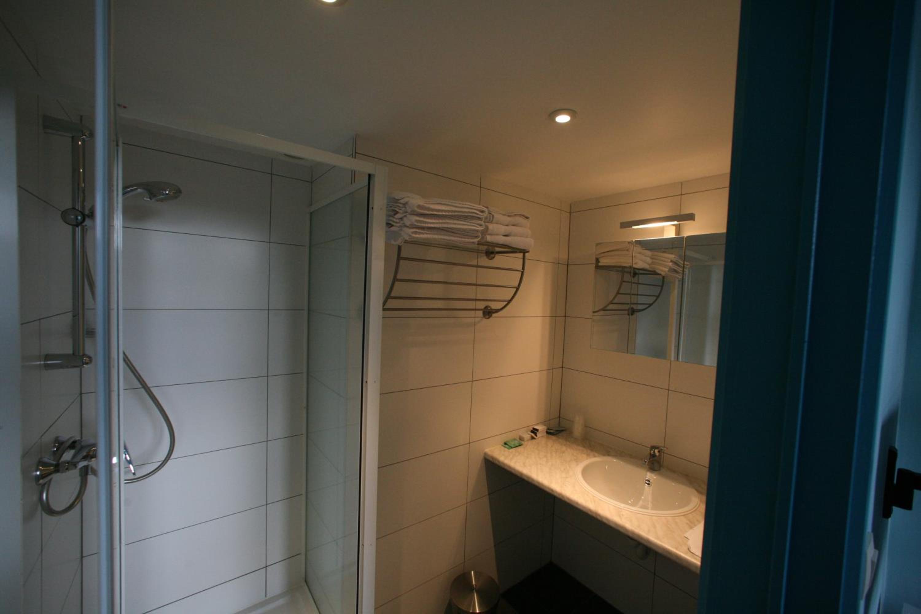 Quadruple Room with Shower photo 2