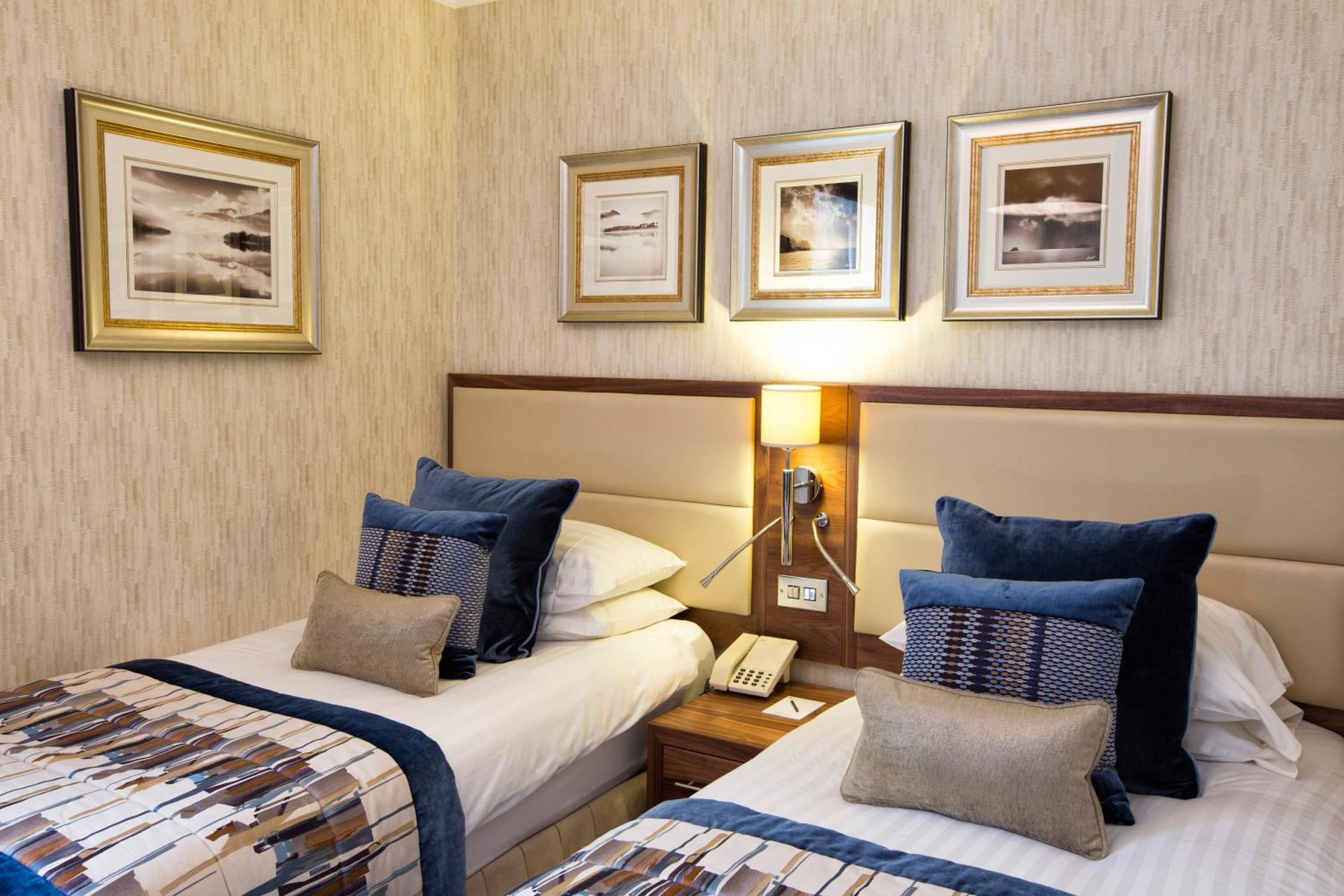 Standard Twin Room photo 3