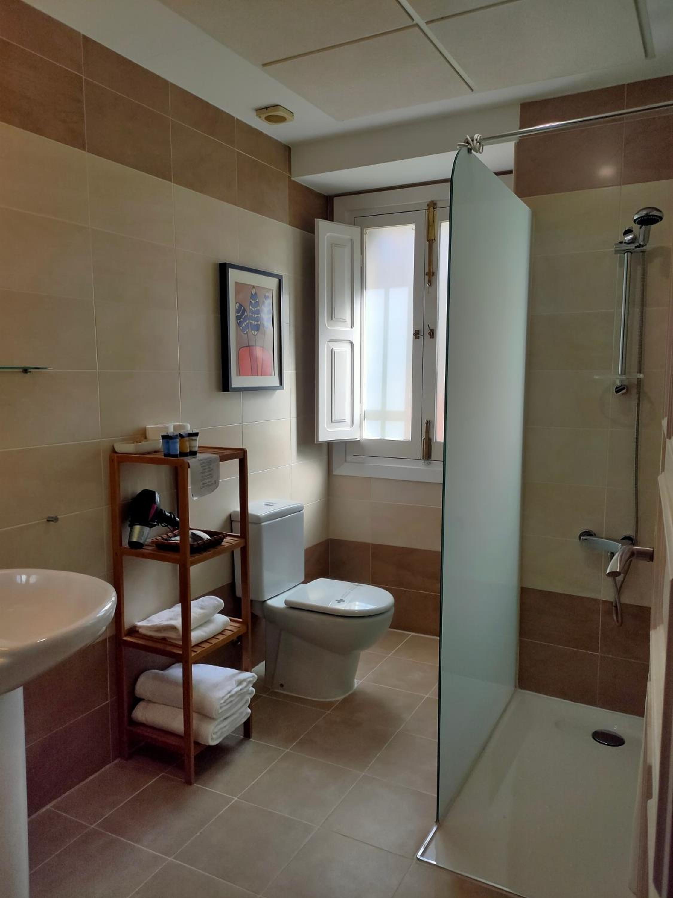 King Room with Garden View - Photo 2