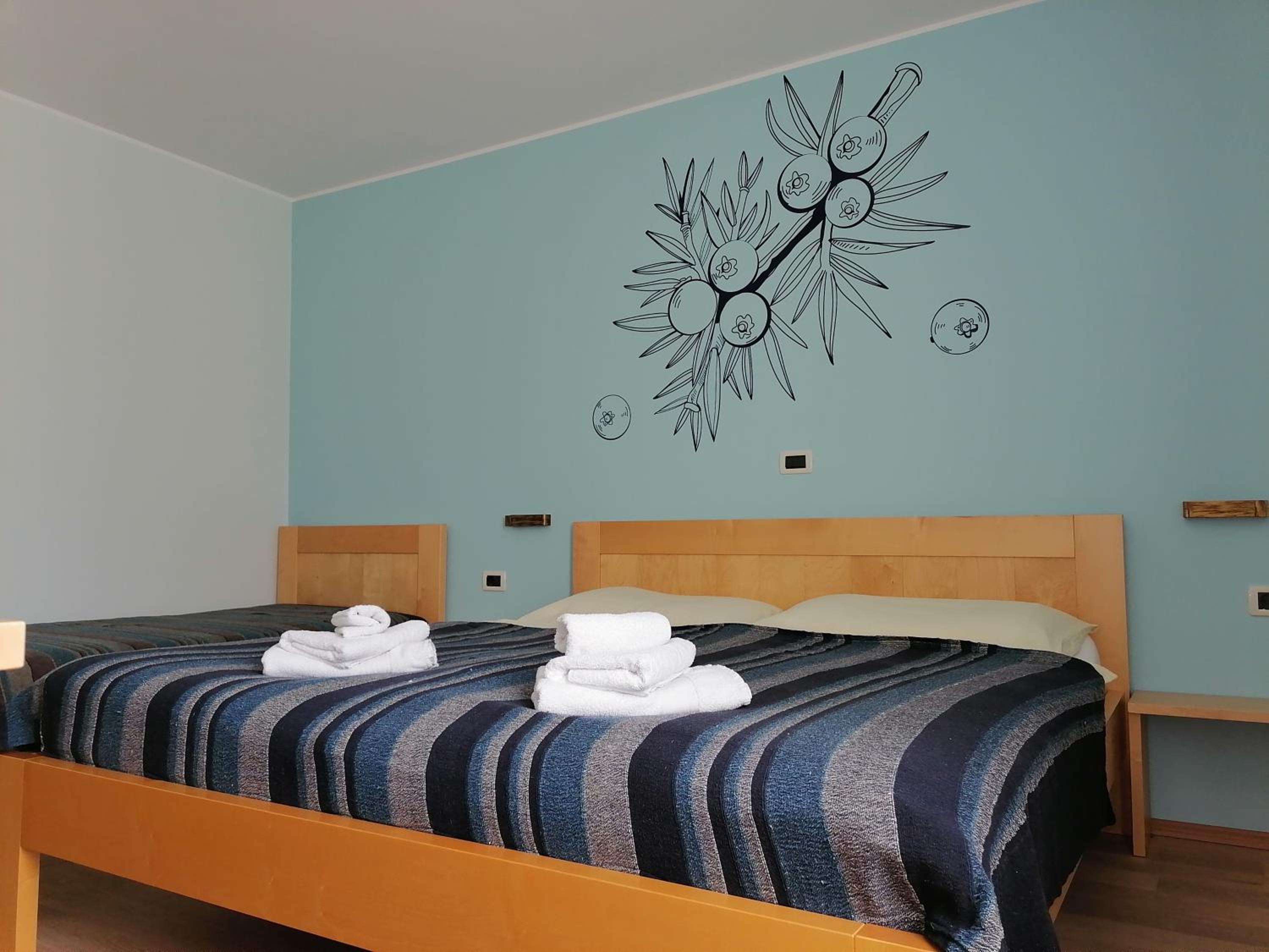 Triple Room with Private Bathroom photo 3