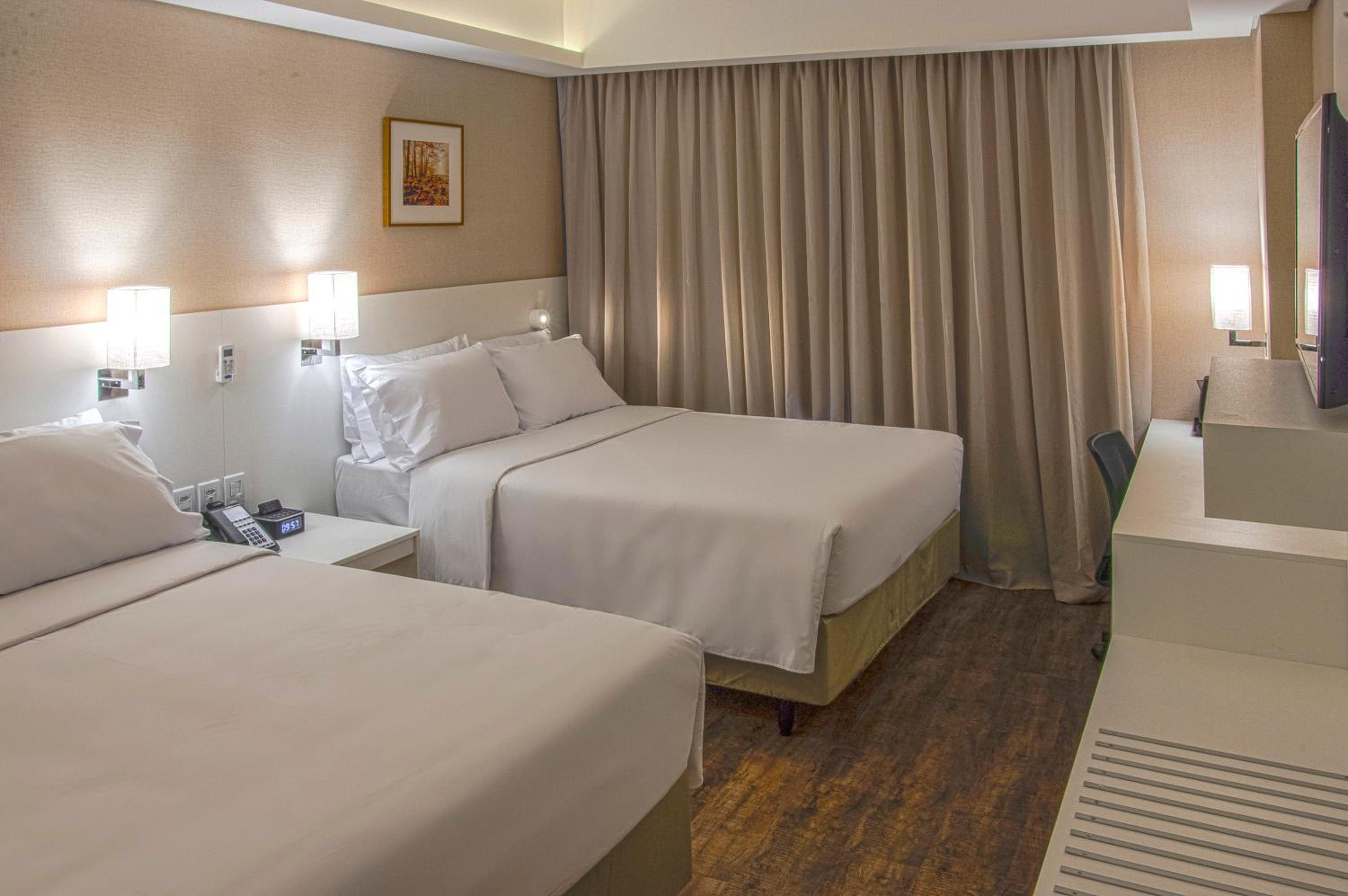 Standard Double Room with Two Double Beds - Photo 7