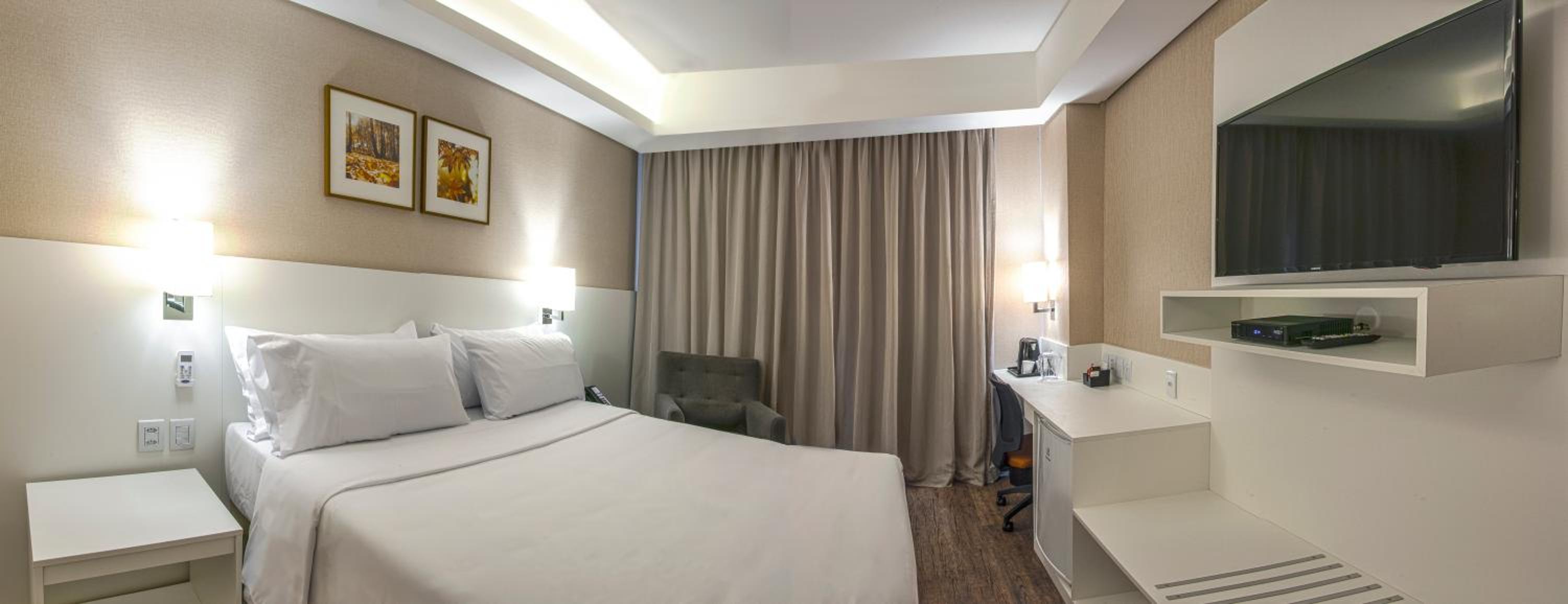 Standard King Room - Photo 6