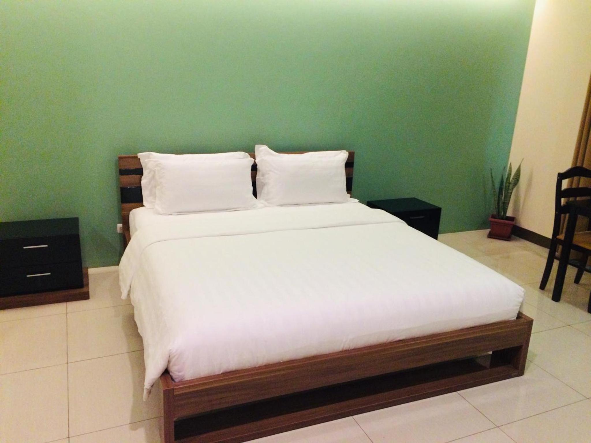 King Room with One King Bed (Non Smoking) photo 1