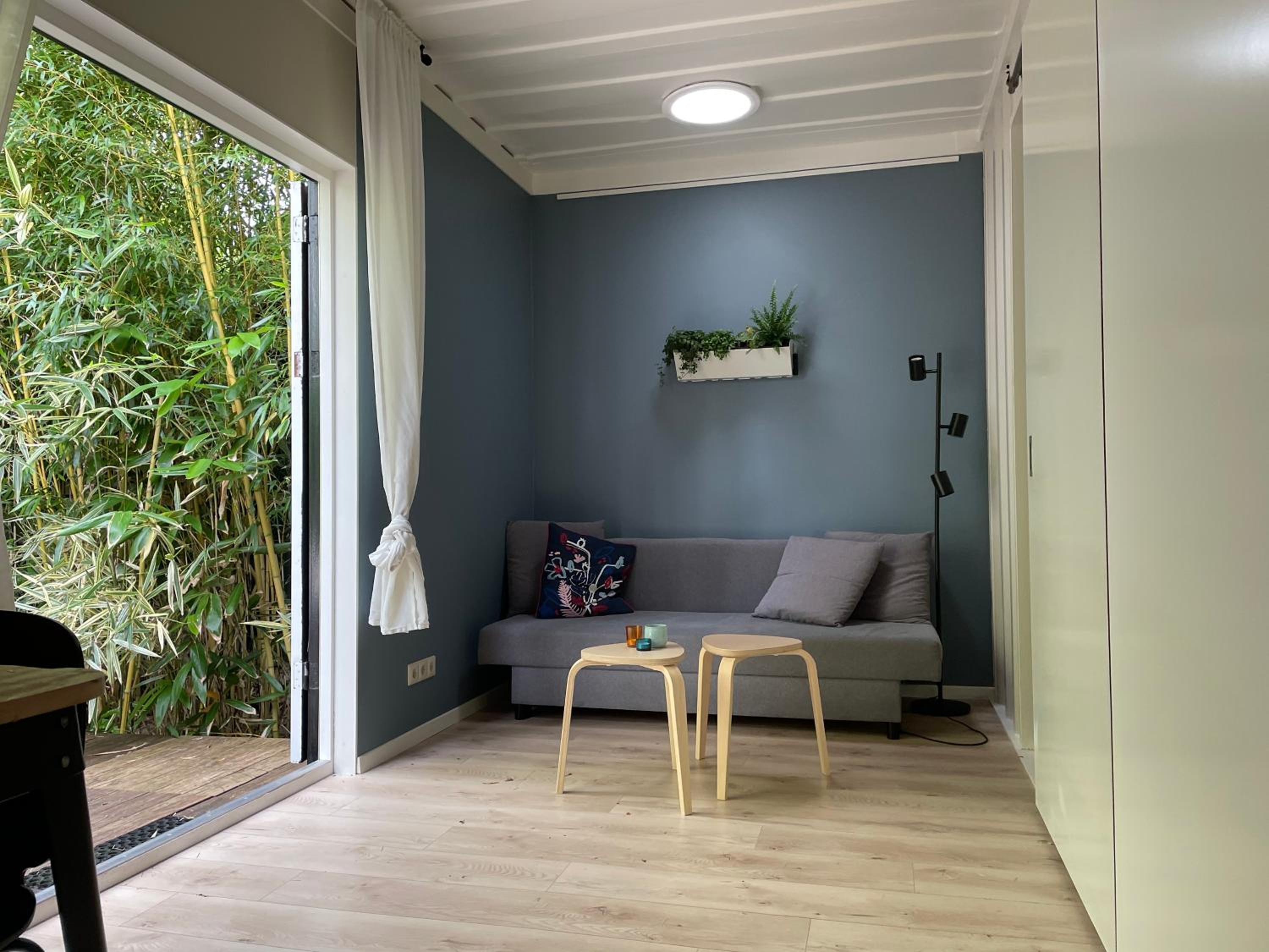 One-Bedroom House photo 1