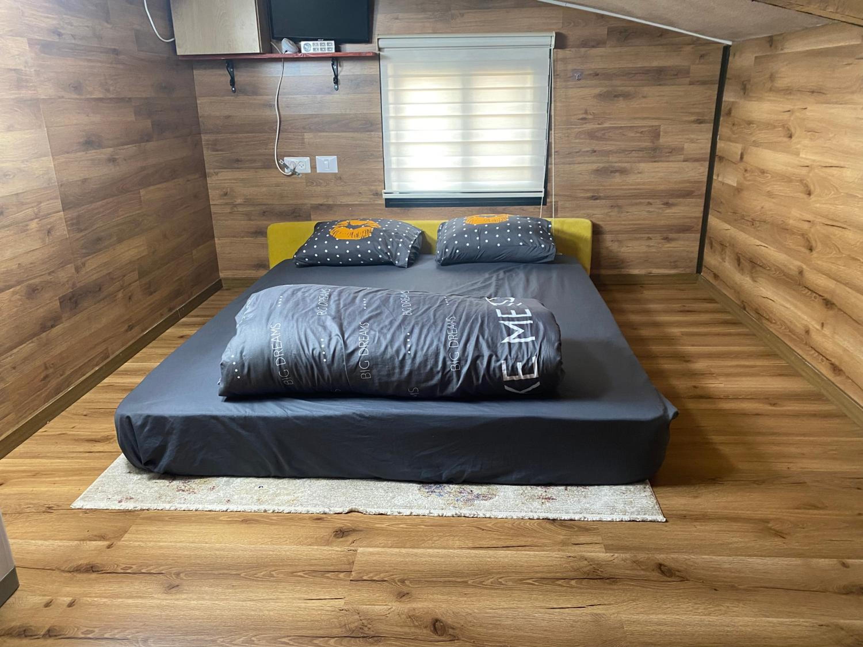 One-Bedroom Chalet - Photo 7