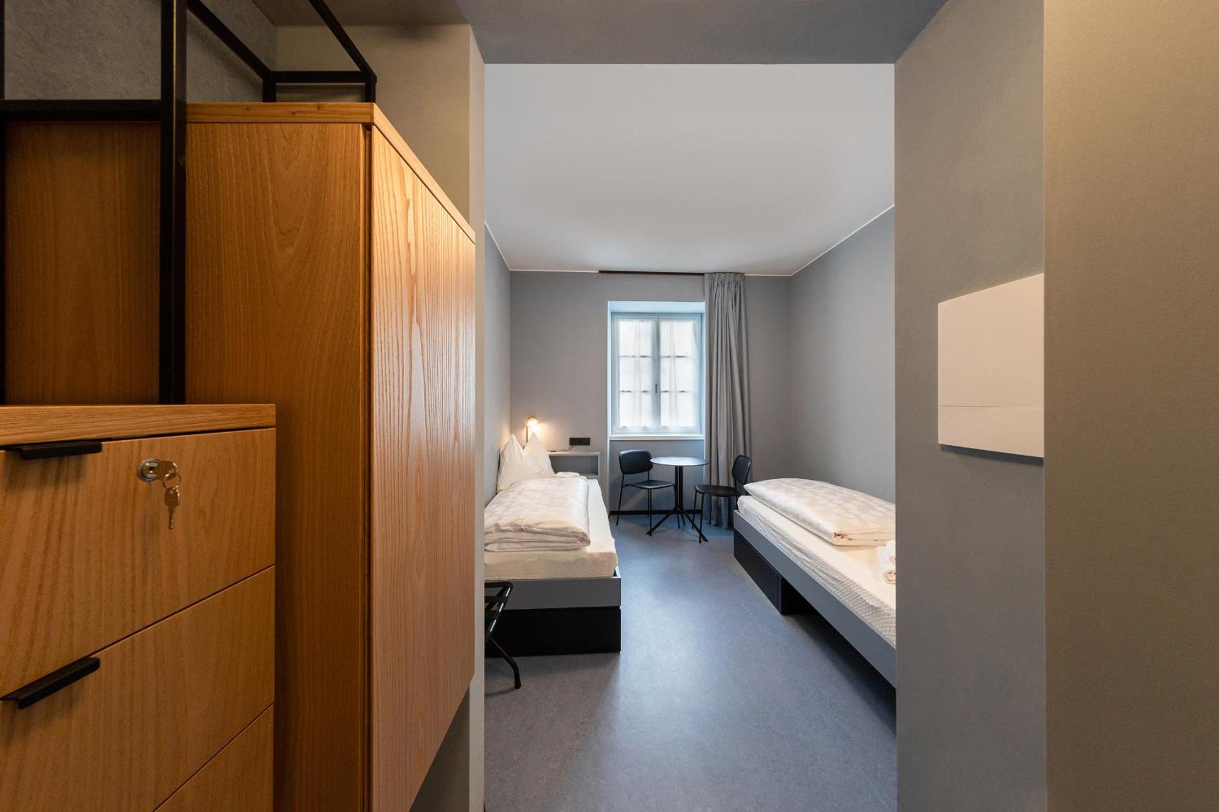 Twin Room with Private Bathroom photo 1