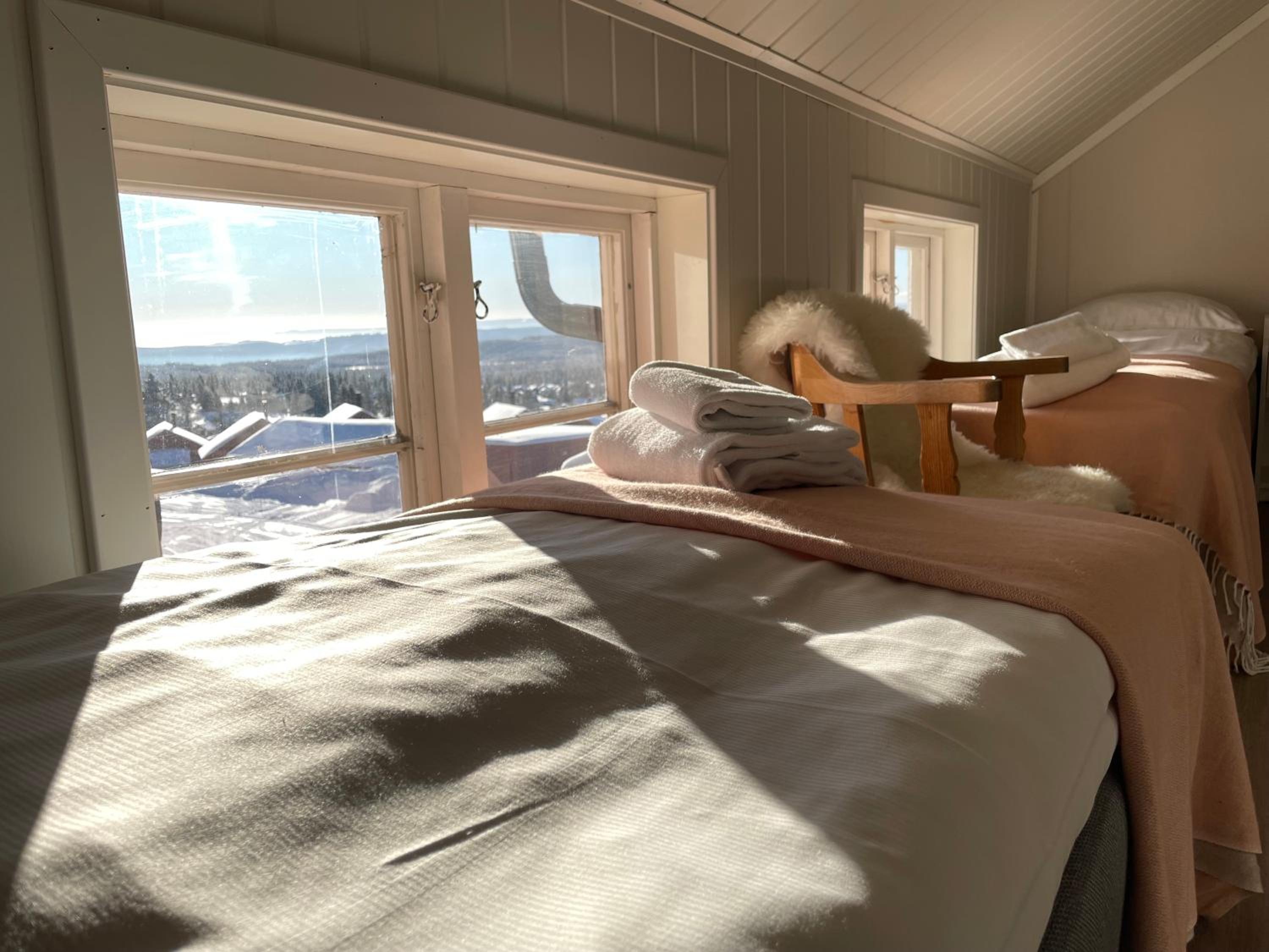 Single Room with Shared Shower and Toilet