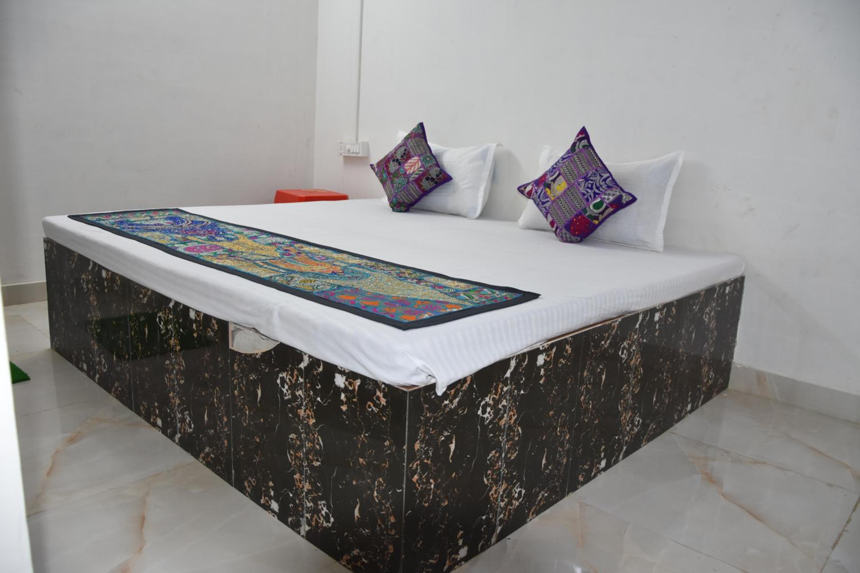Deluxe Double Room - Photo 4