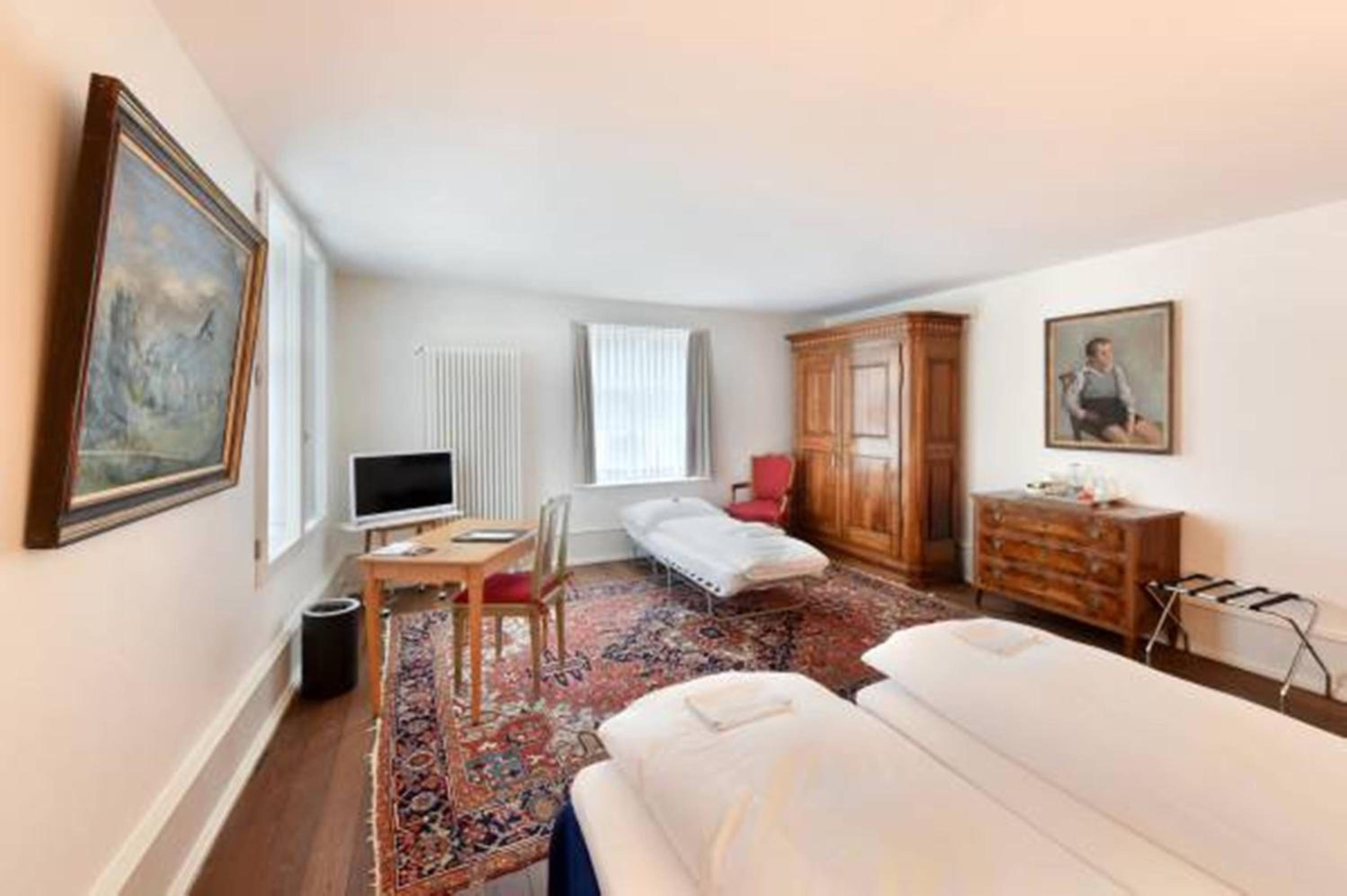 Deluxe Double or Twin Room