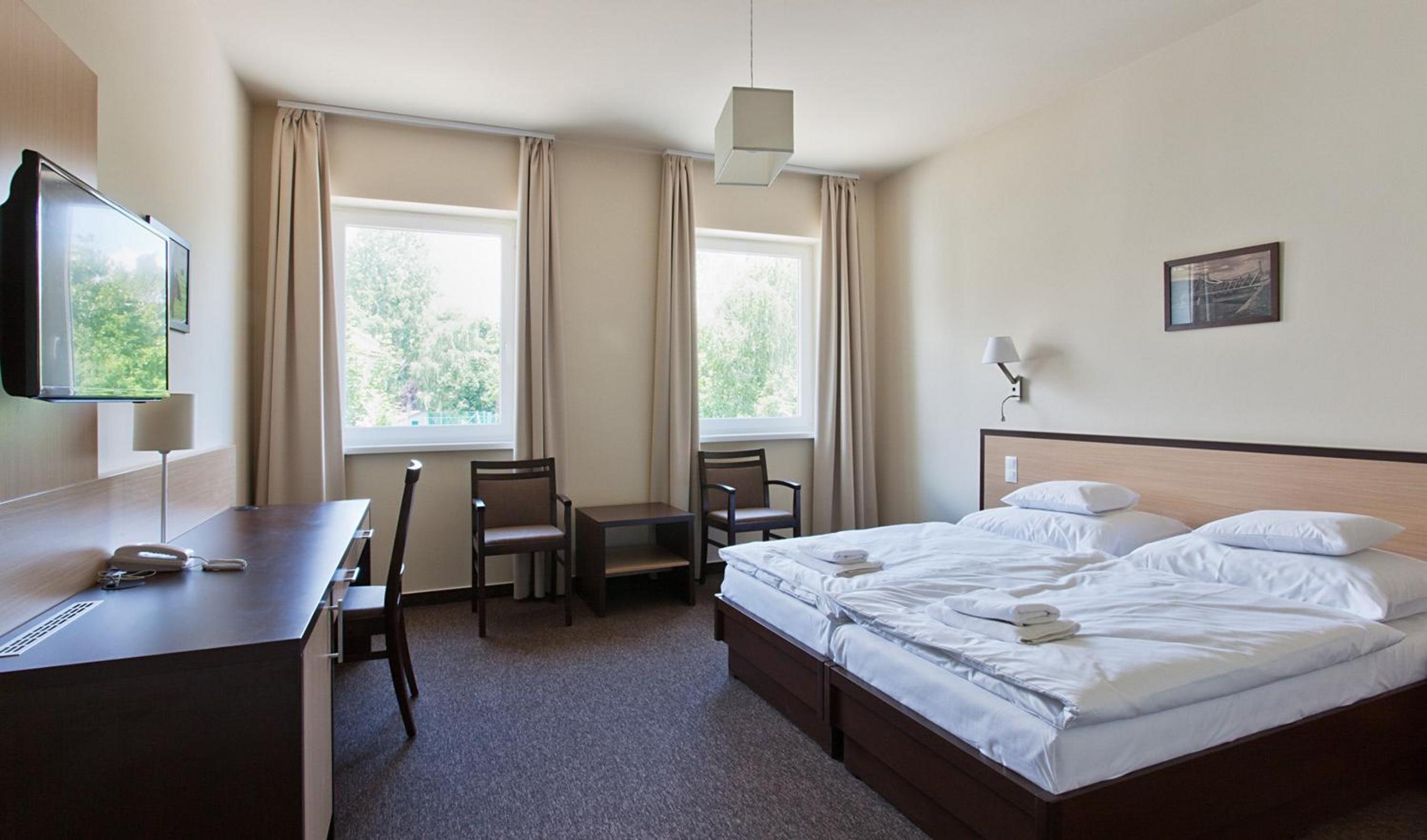 Double or Twin Room - Photo 20