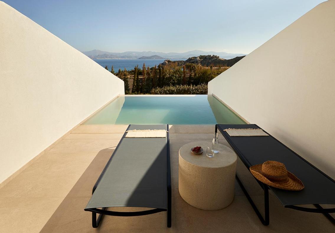 Superior Sea View Room with Private Pool - Photo 4