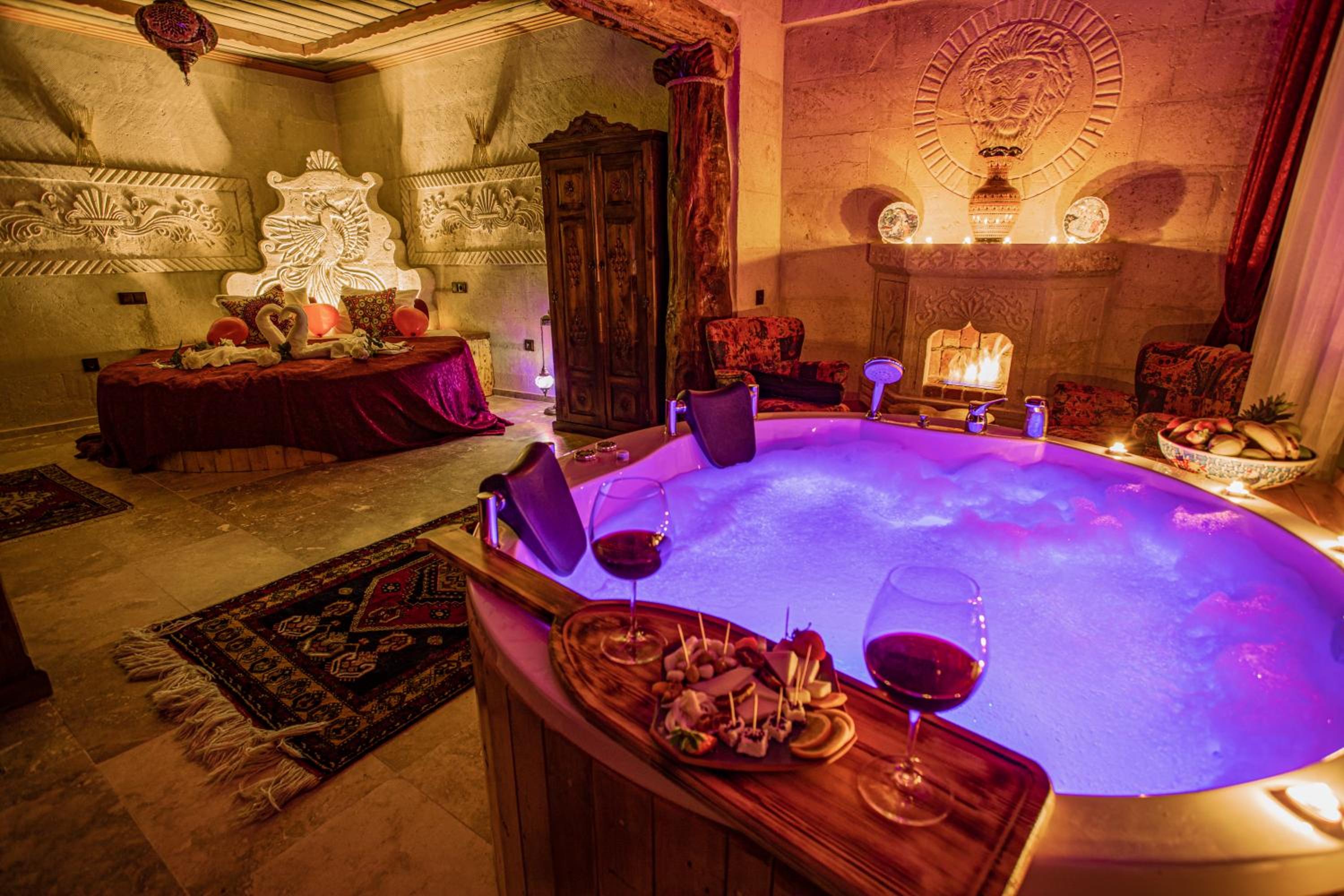 King Room with Spa Bath photo 2