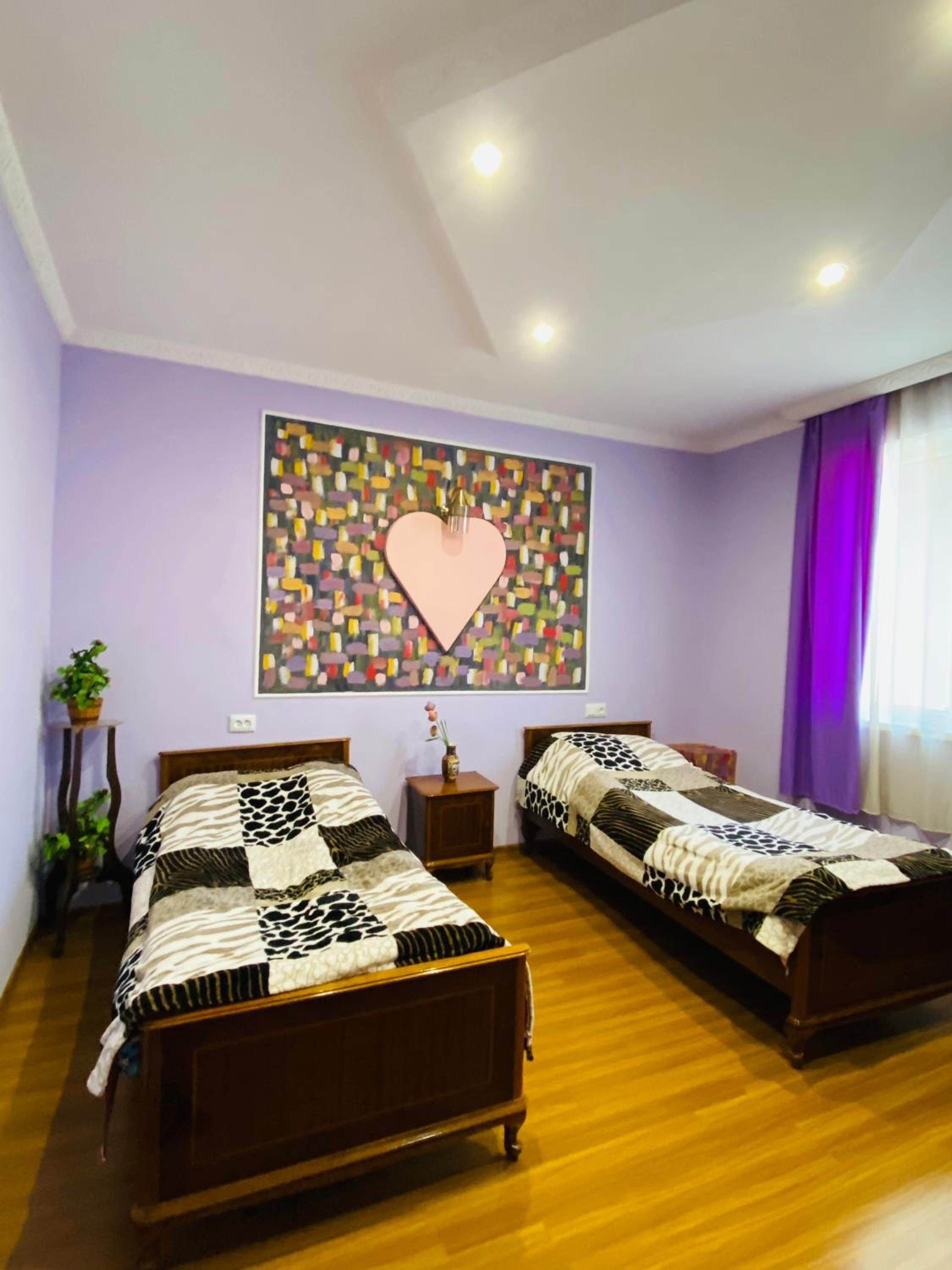 Standard Twin Room with Shared Bathroom photo 1