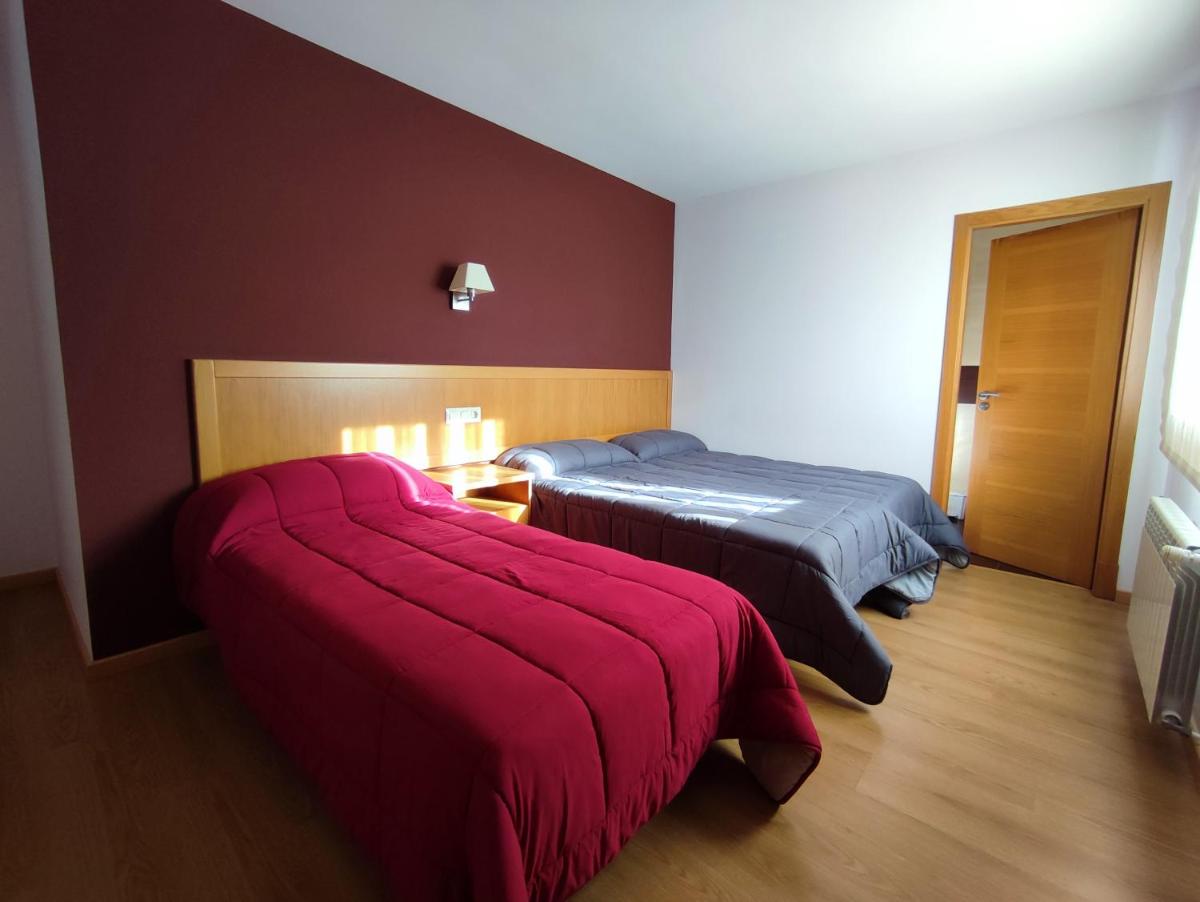 Triple Room with Private Bathroom