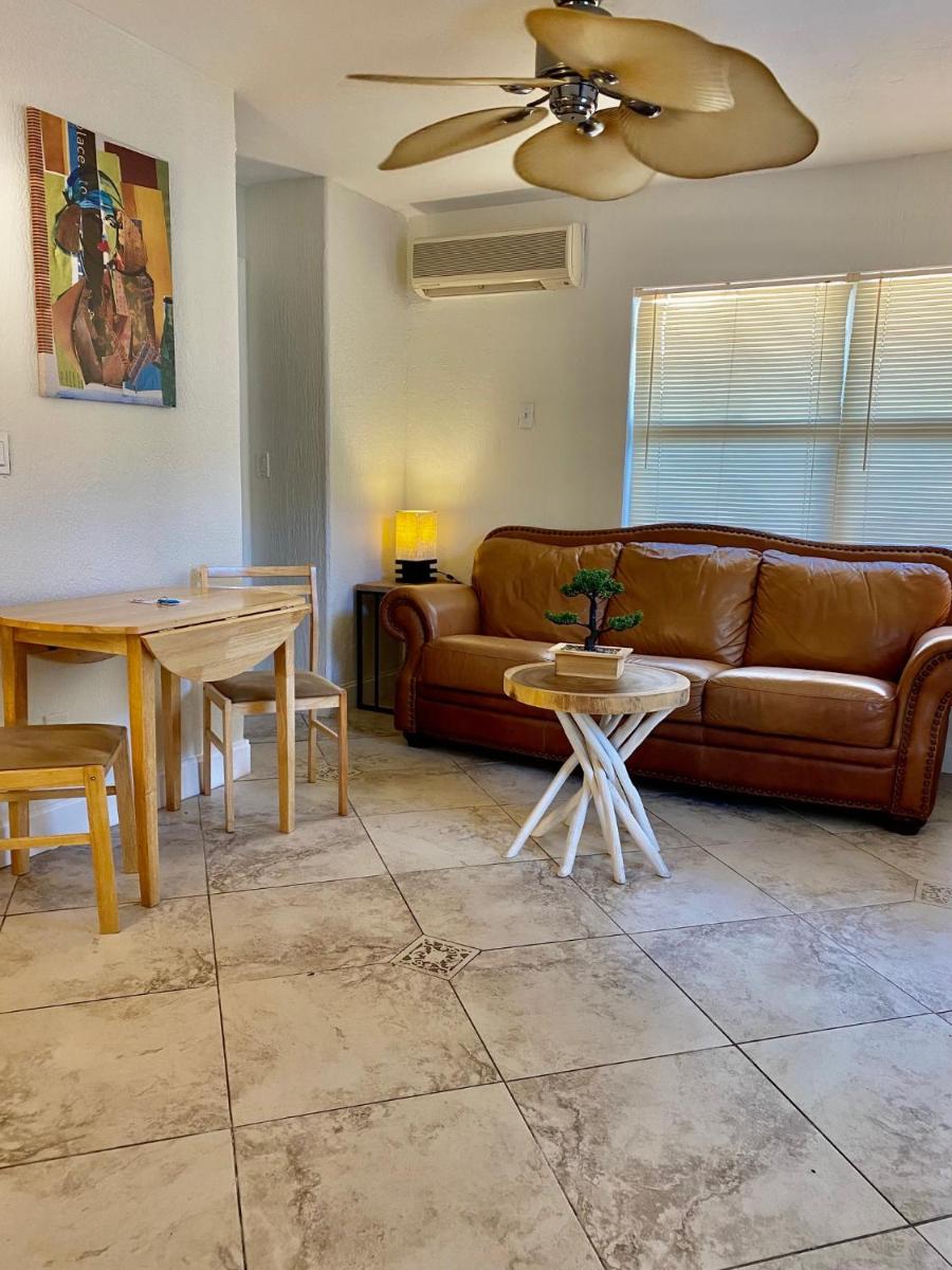 One-Bedroom Cottage - Coconut Grove