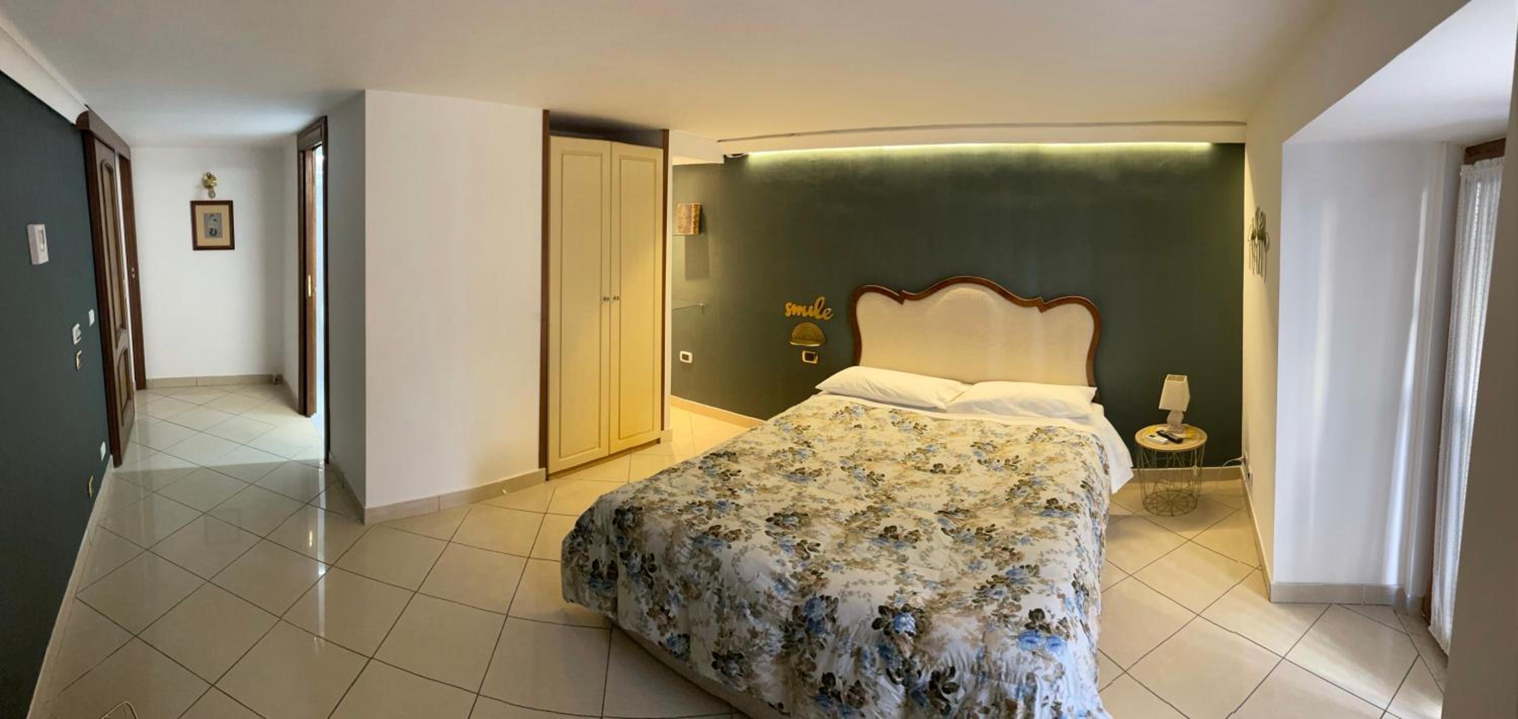 Queen Room