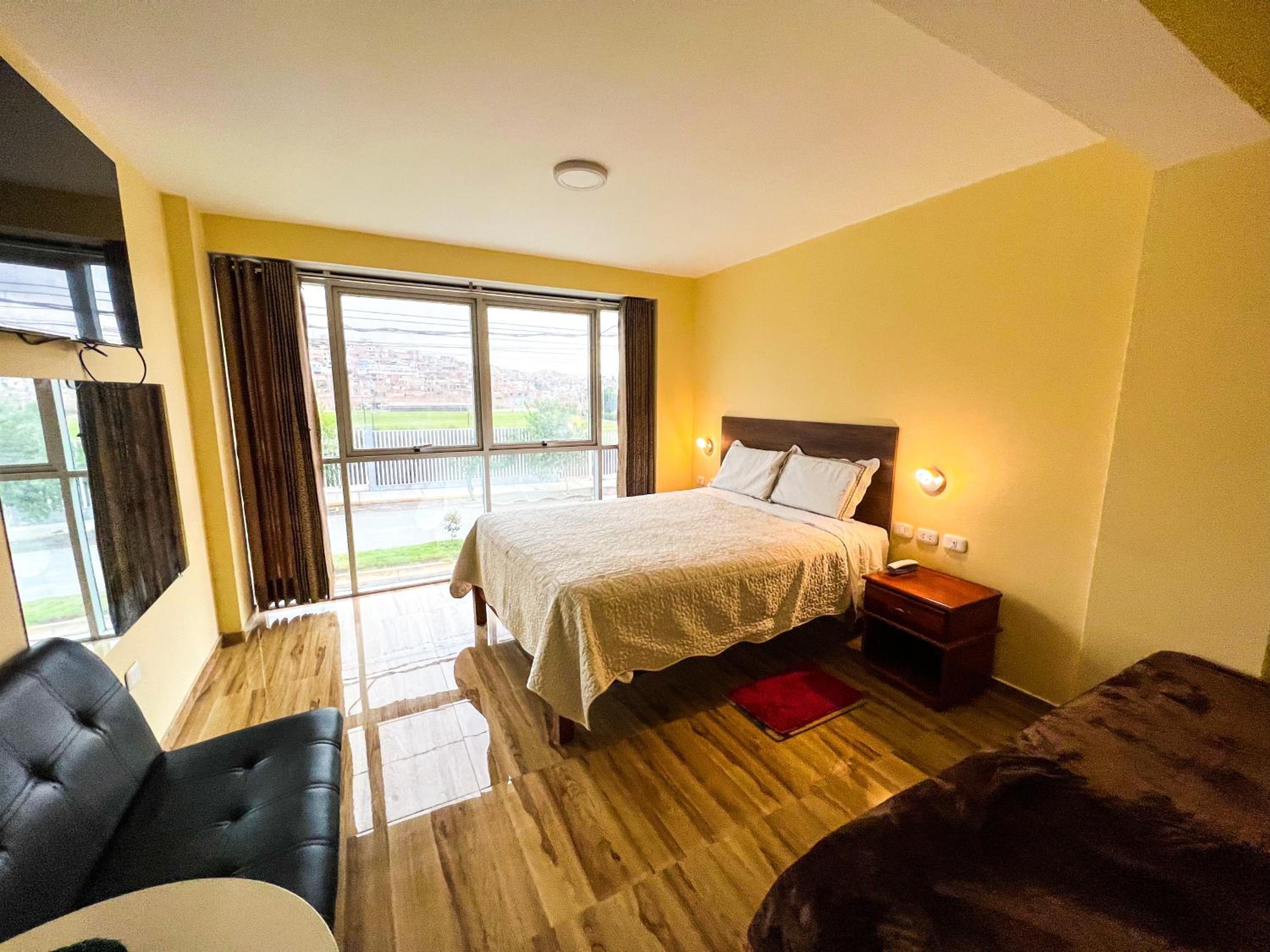 Twin Room with Bathroom photo 3