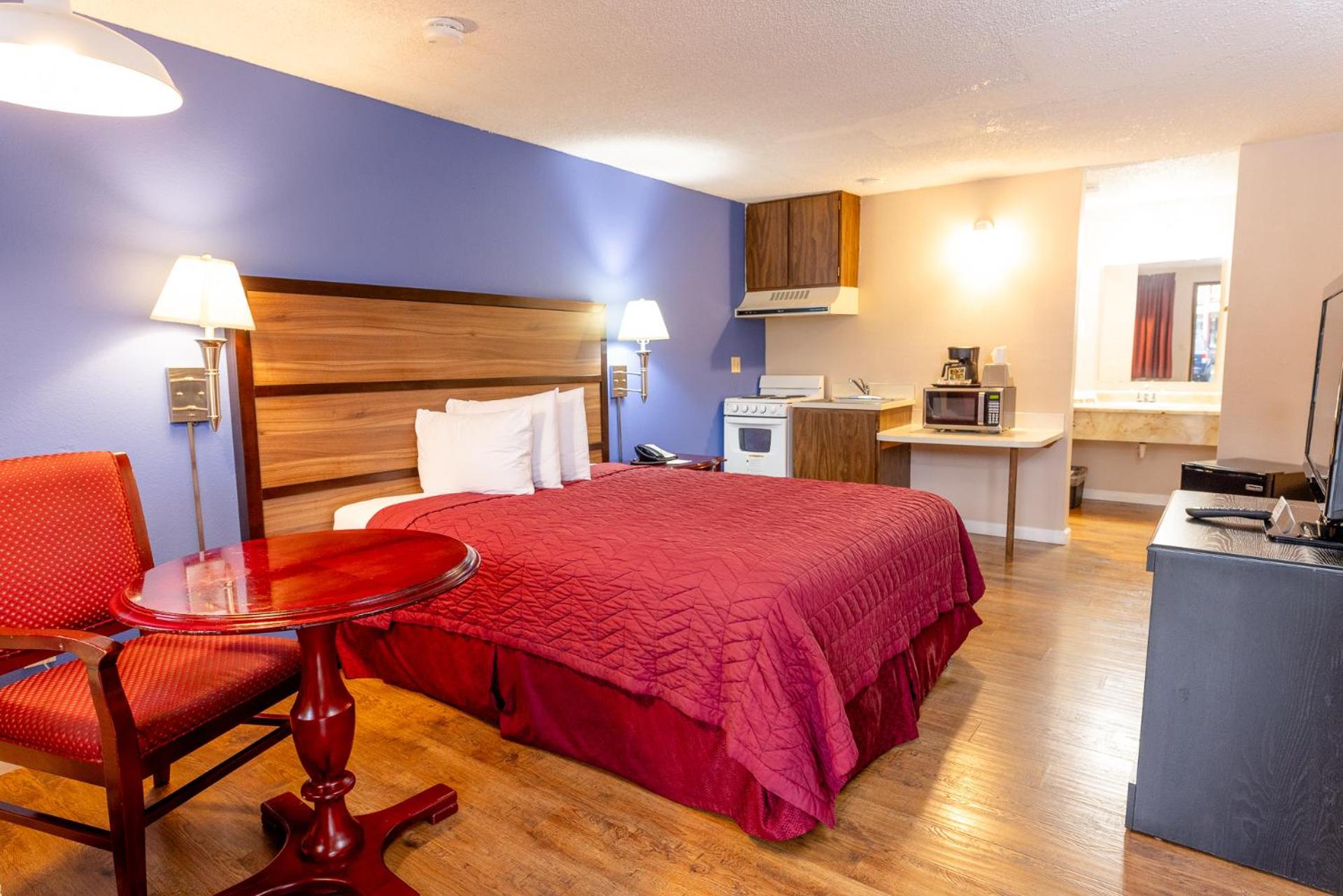 Deluxe Family Room