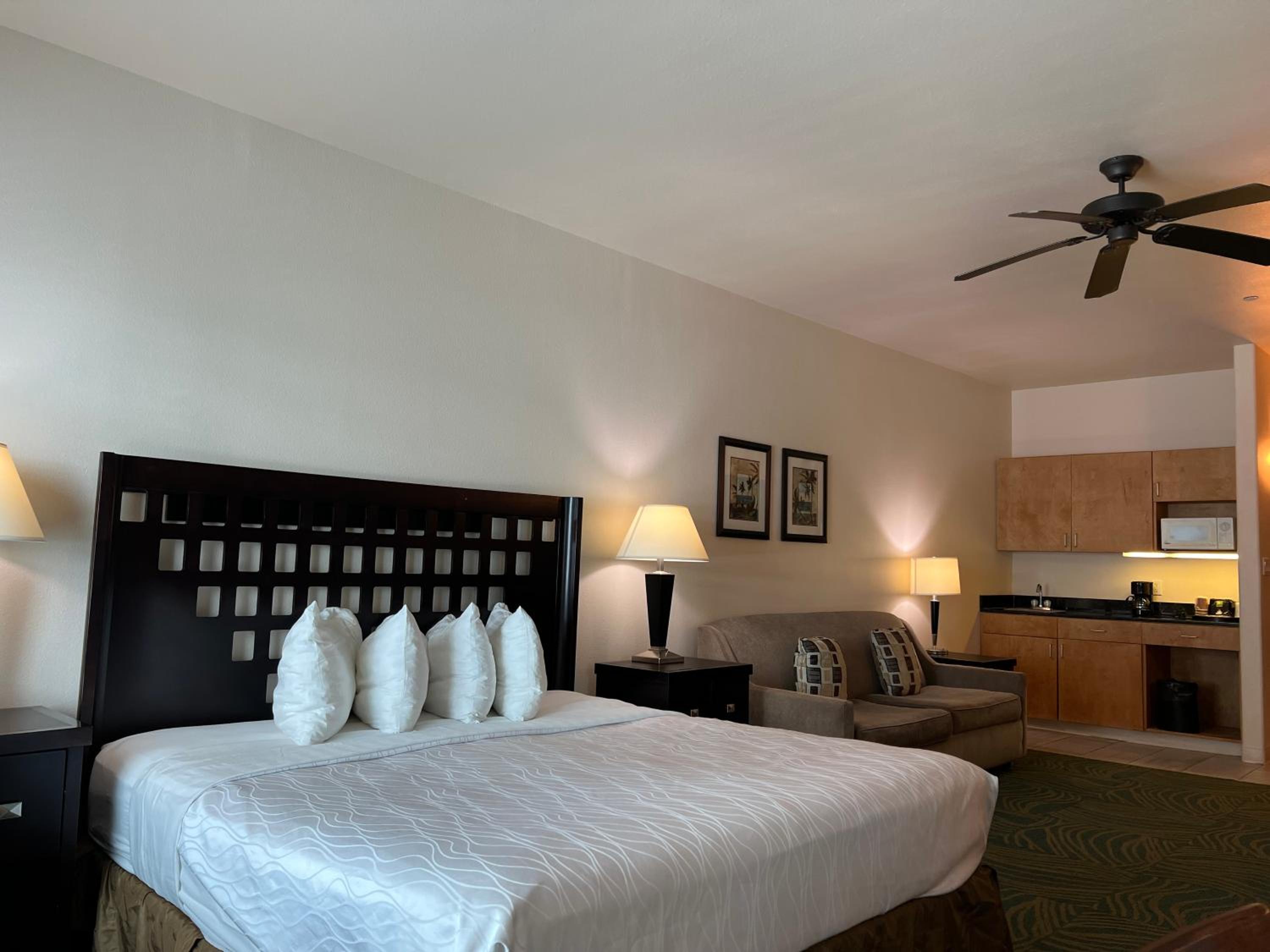King Suite with Sofa Bed - Photo 12