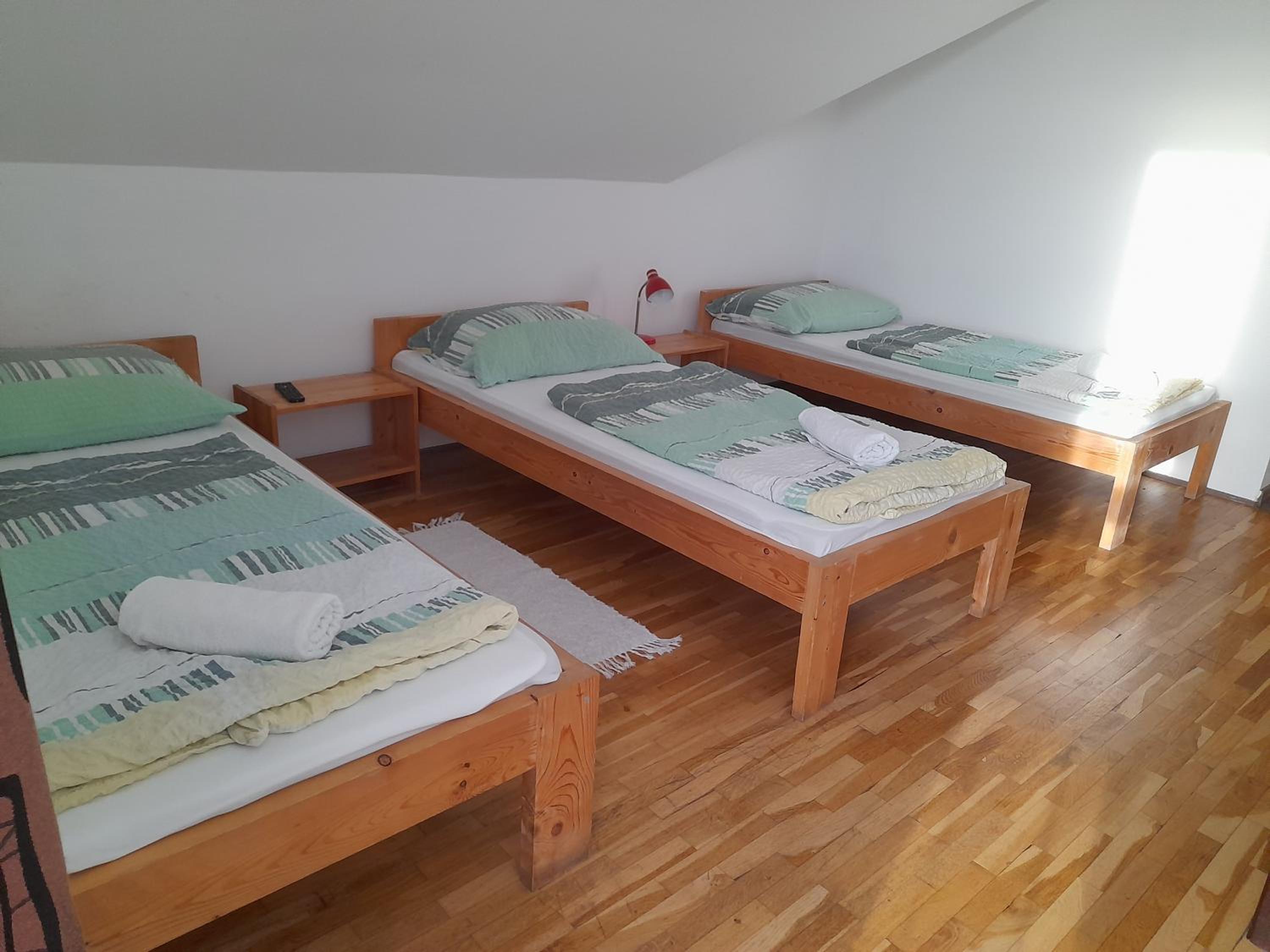 Triple Room - Photo 8