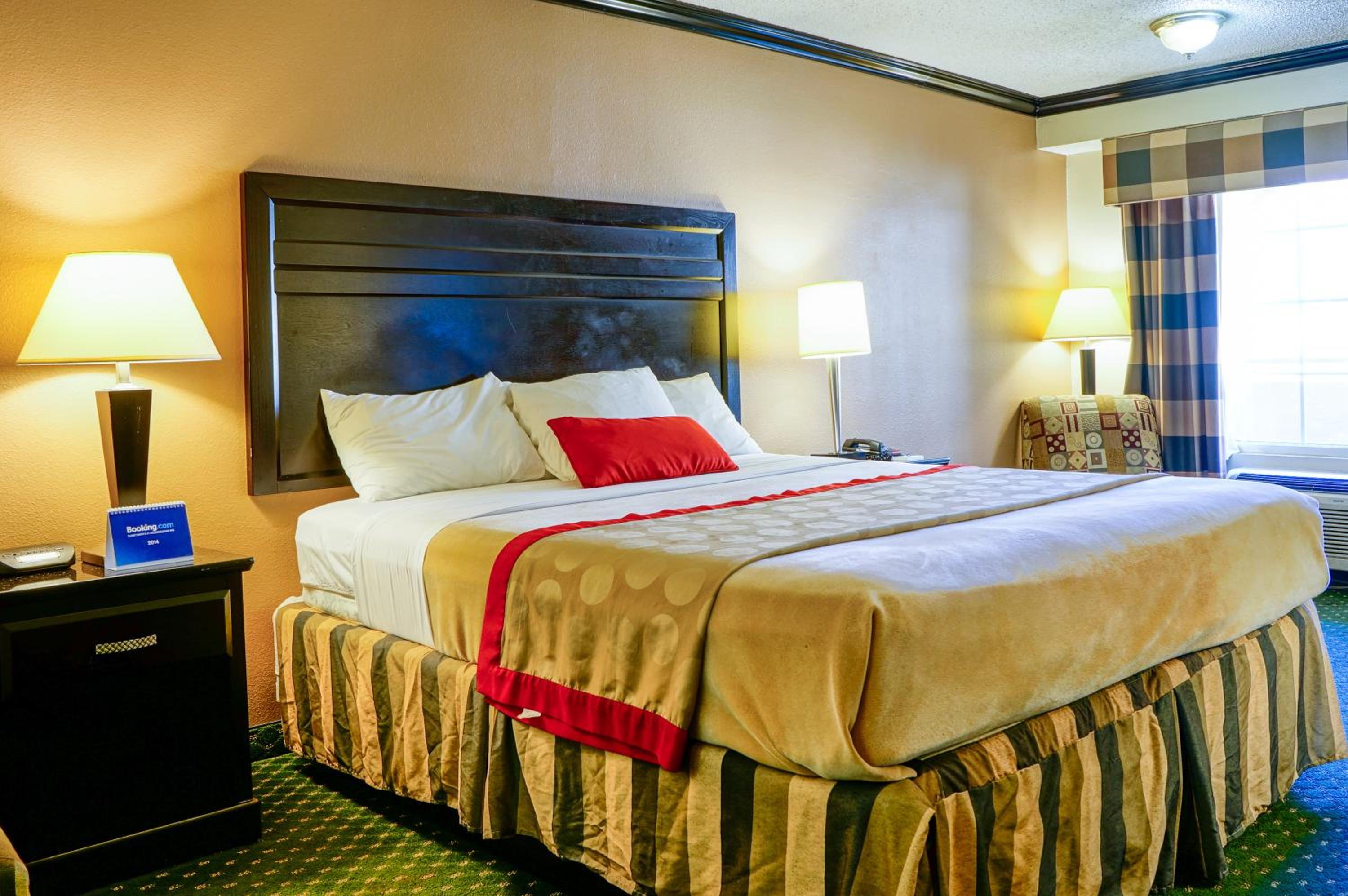 King Room - Non-Smoking - Photo 6