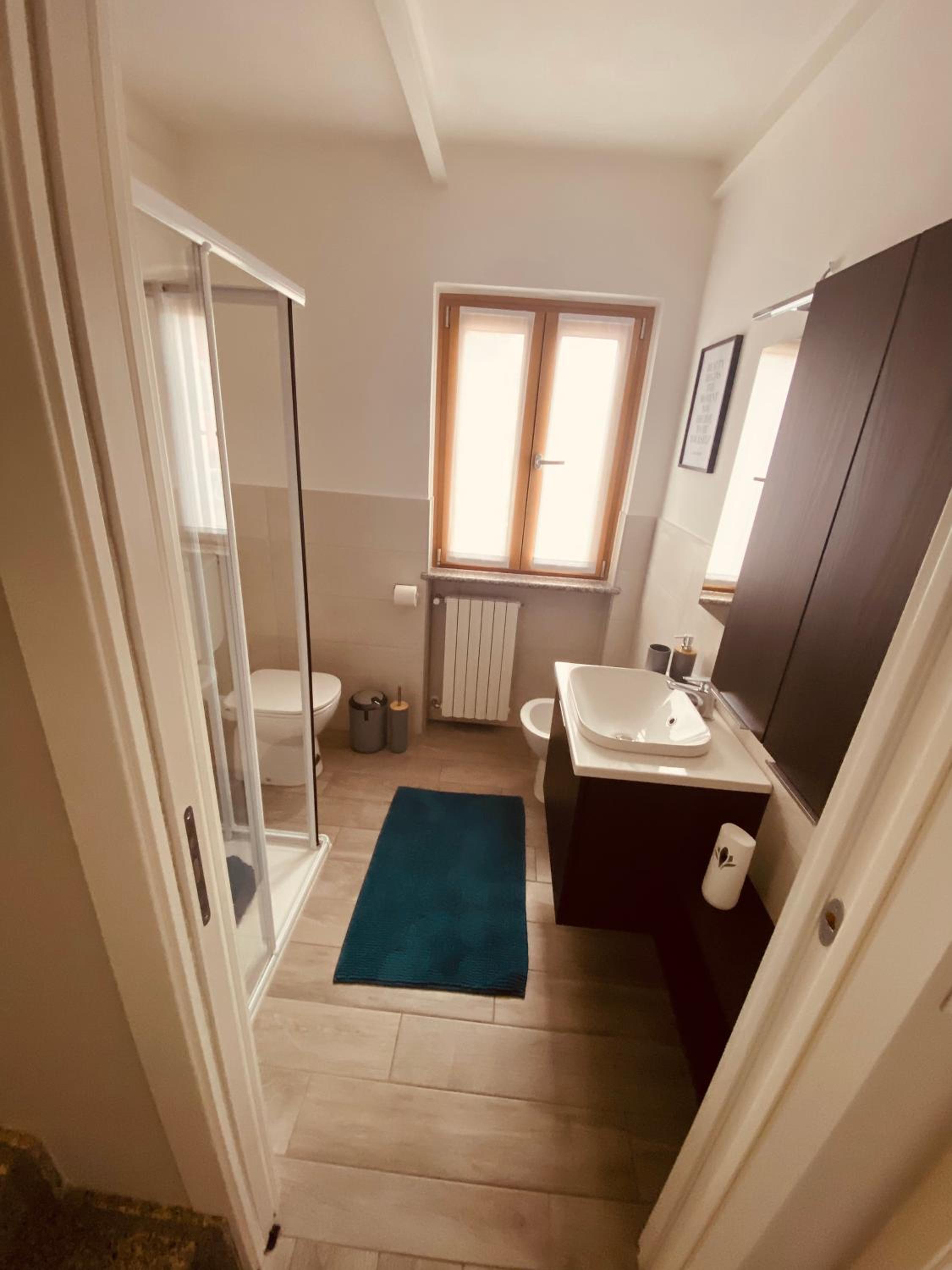 One-Bedroom House - Photo 13