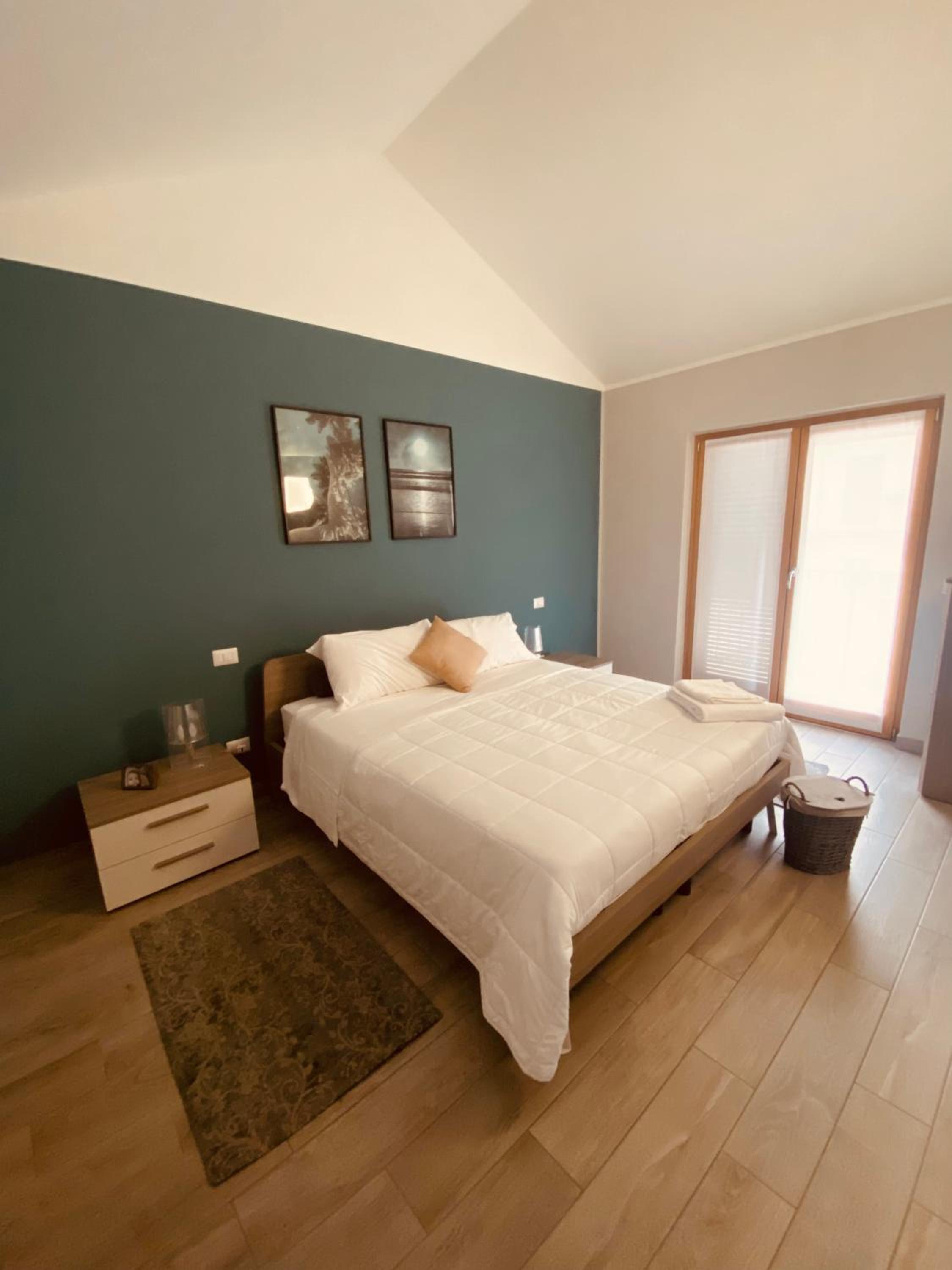 One-Bedroom House - Photo 12