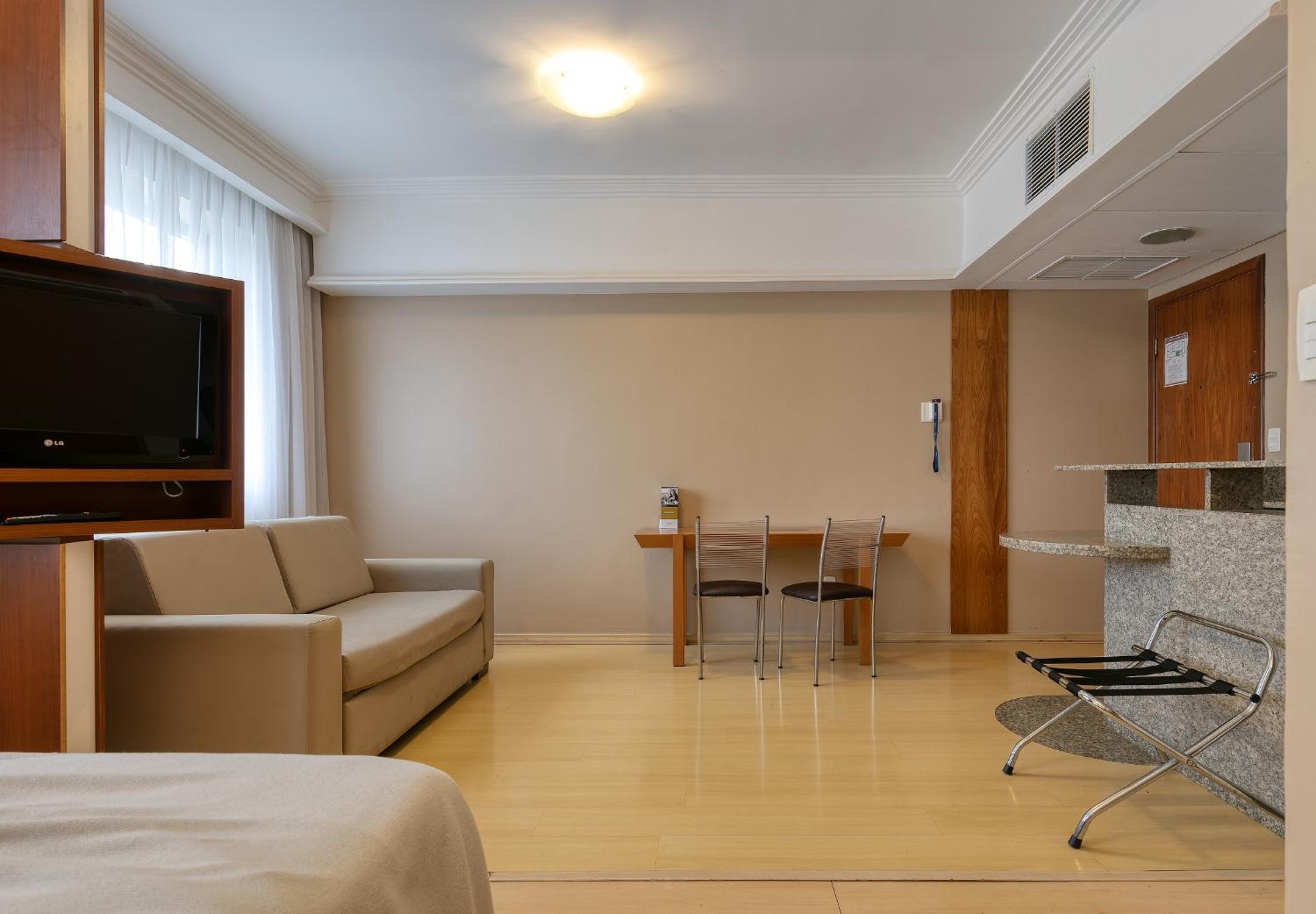 Standard Room with 1 Double Bed and Sofa Bed - Photo 7