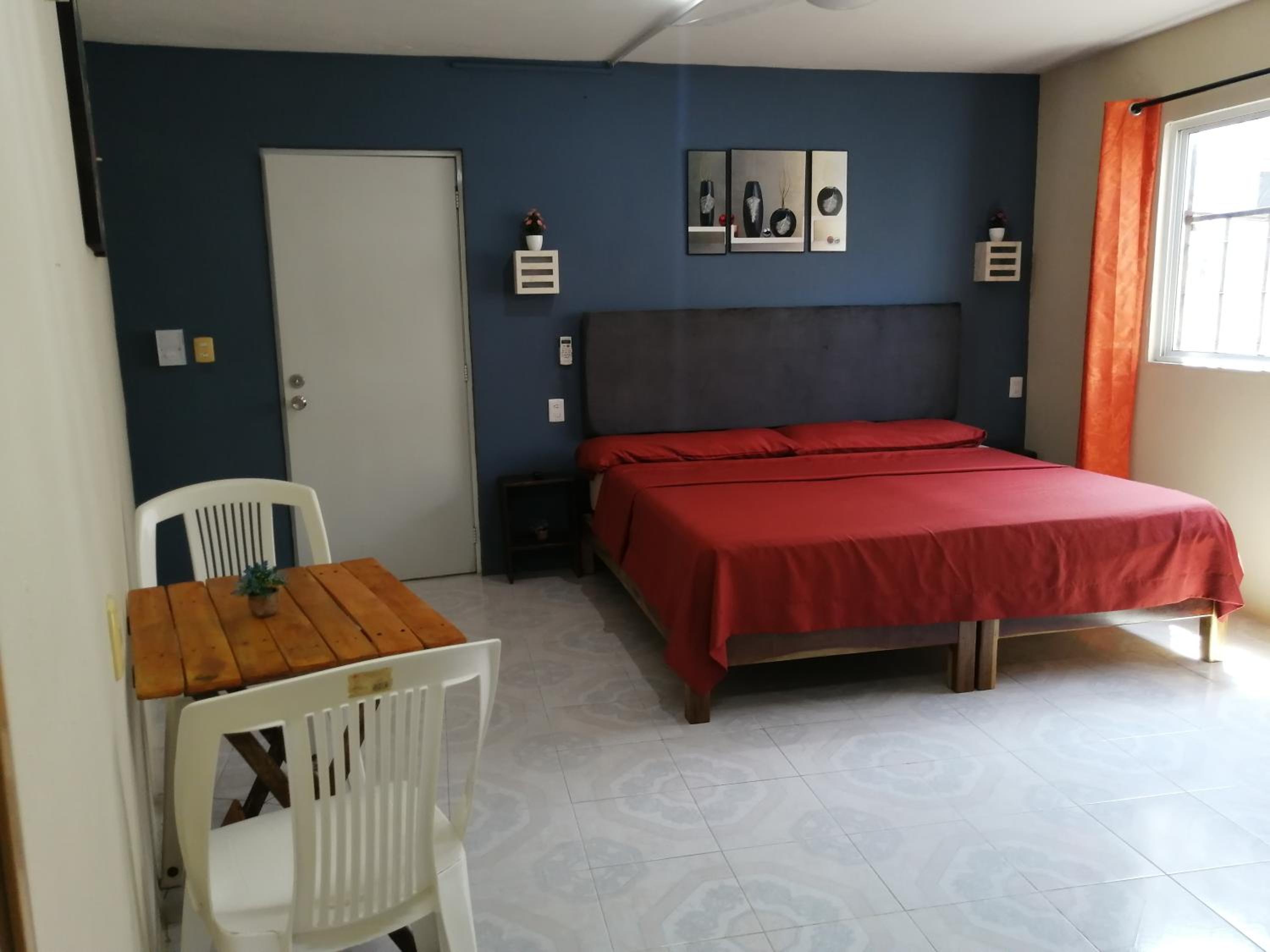 Double Room with Private Bathroom photo 1