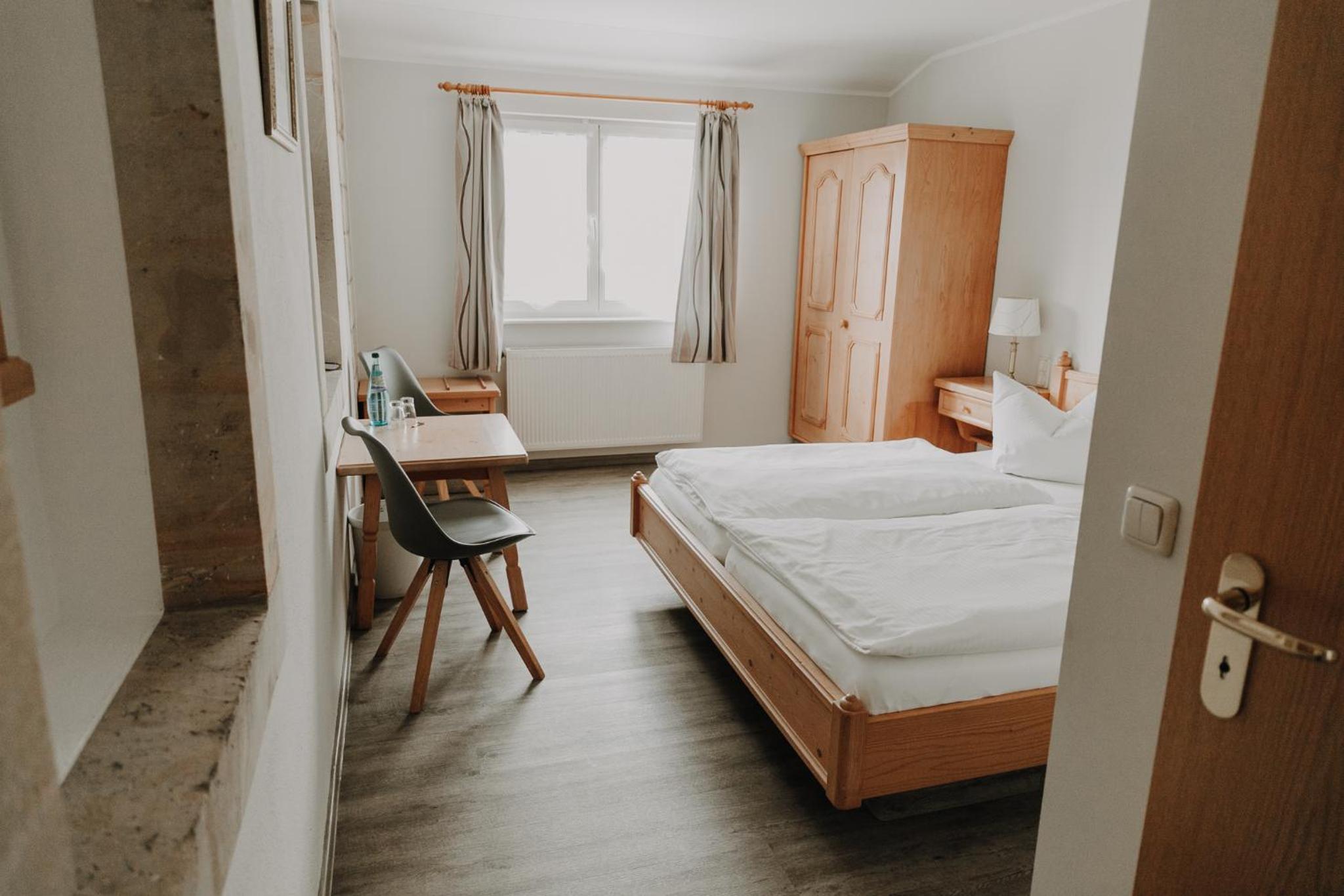 Double Room - Photo 3