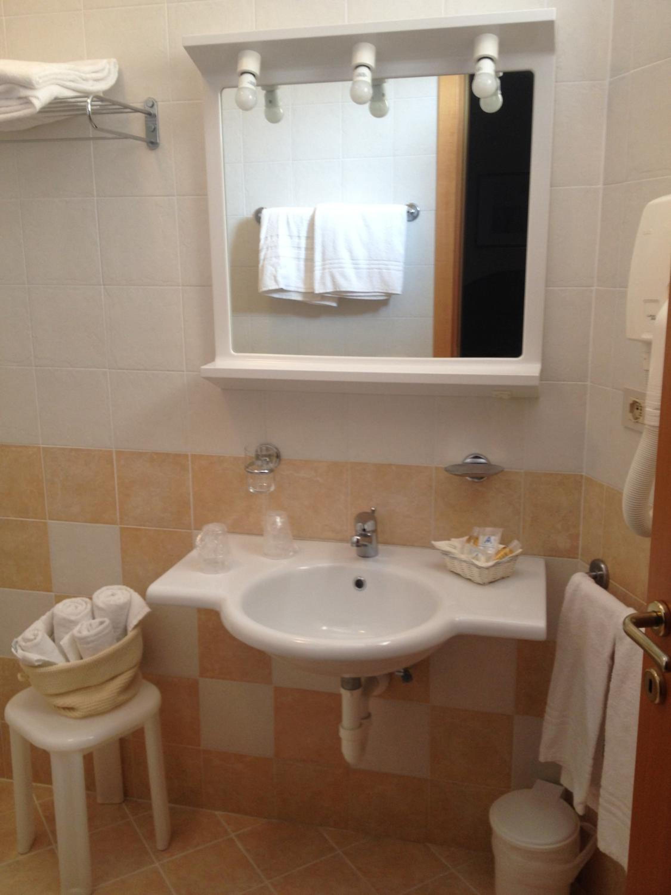 Triple Room - Photo 2