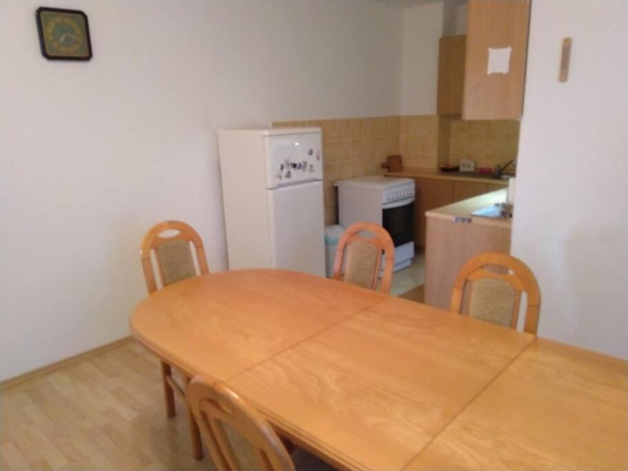 Four-Bedroom House photo 3