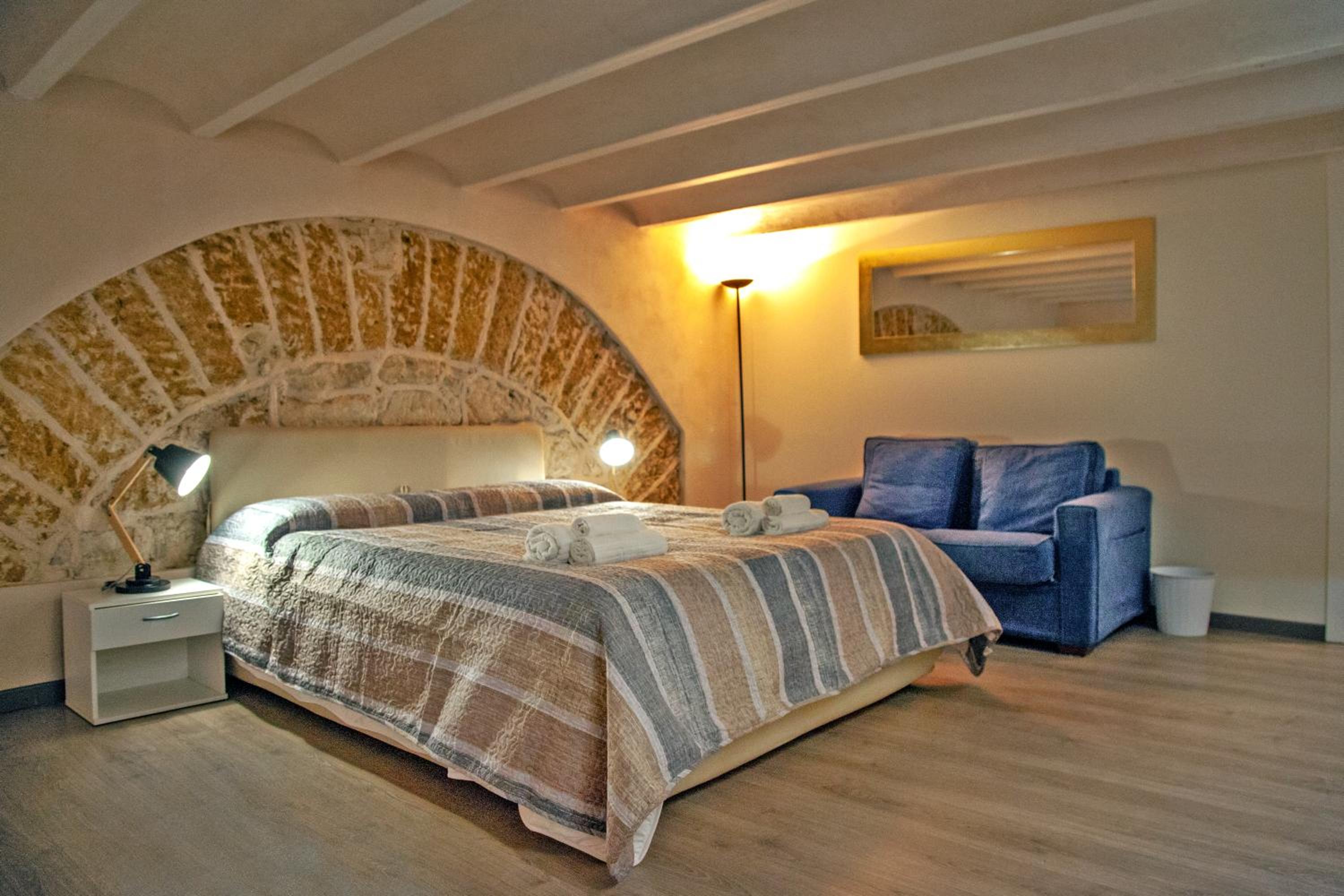 Family Room - Photo 1