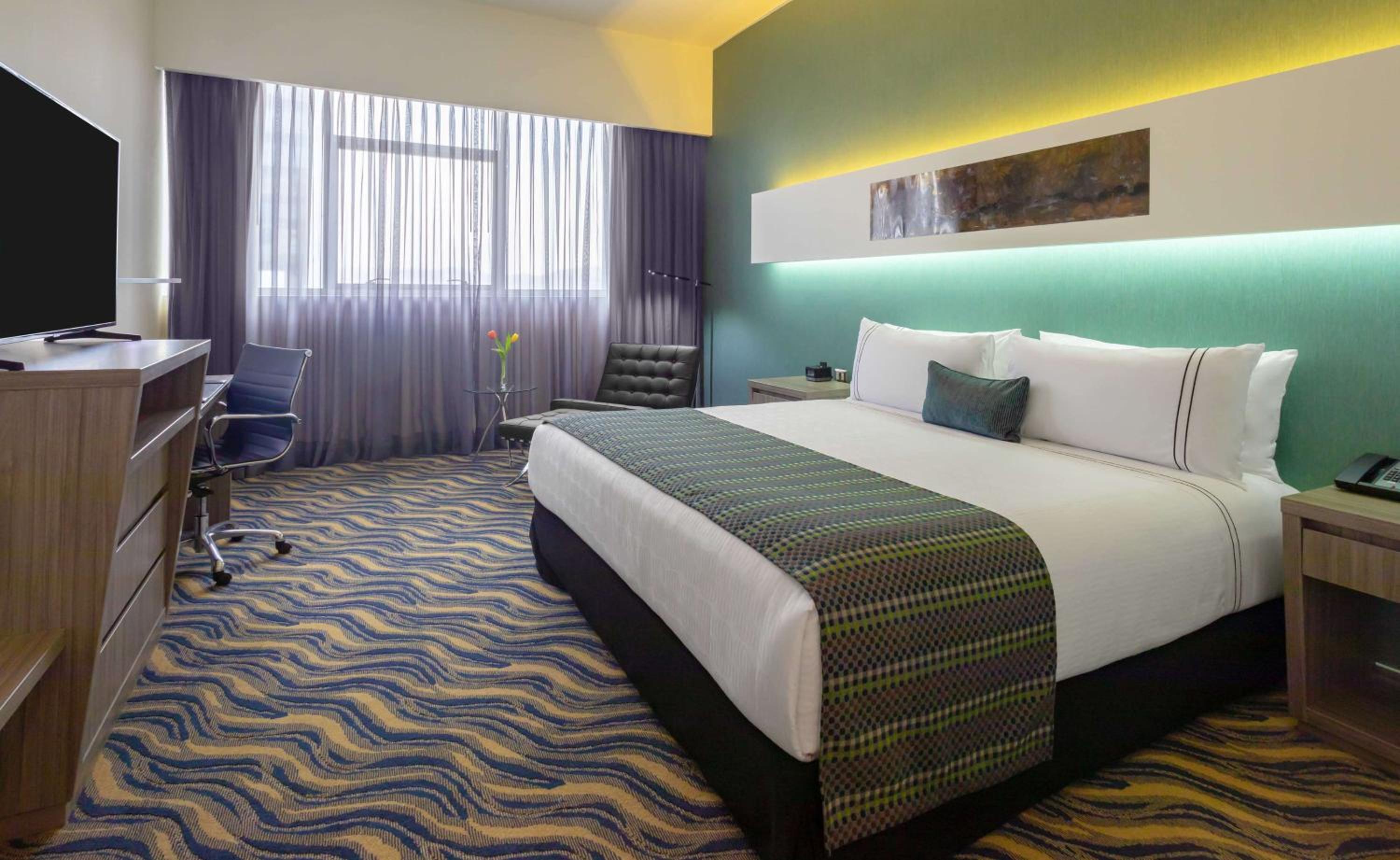 Standard King Room - Photo 5