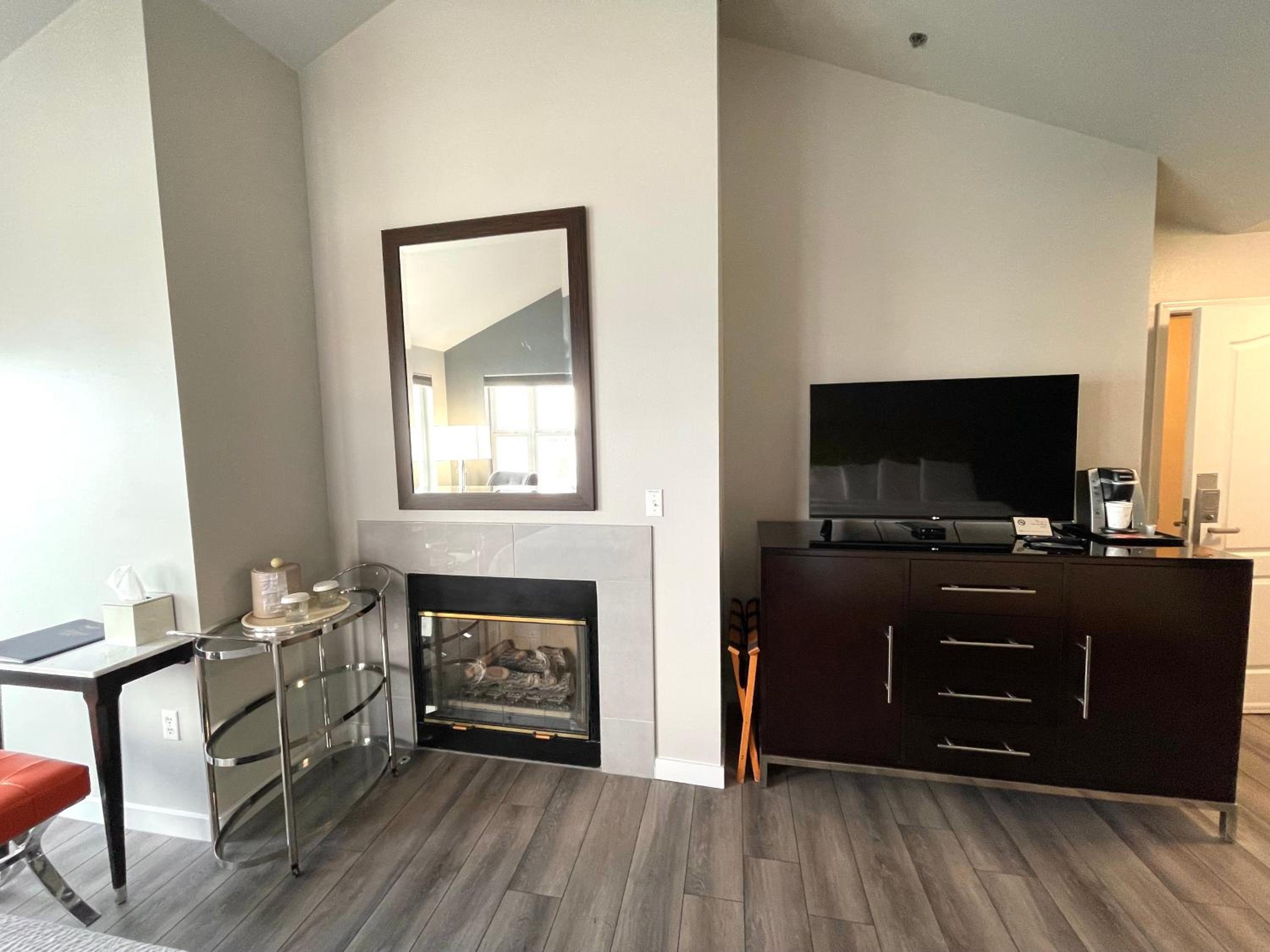 Premium Double with Two Full Beds