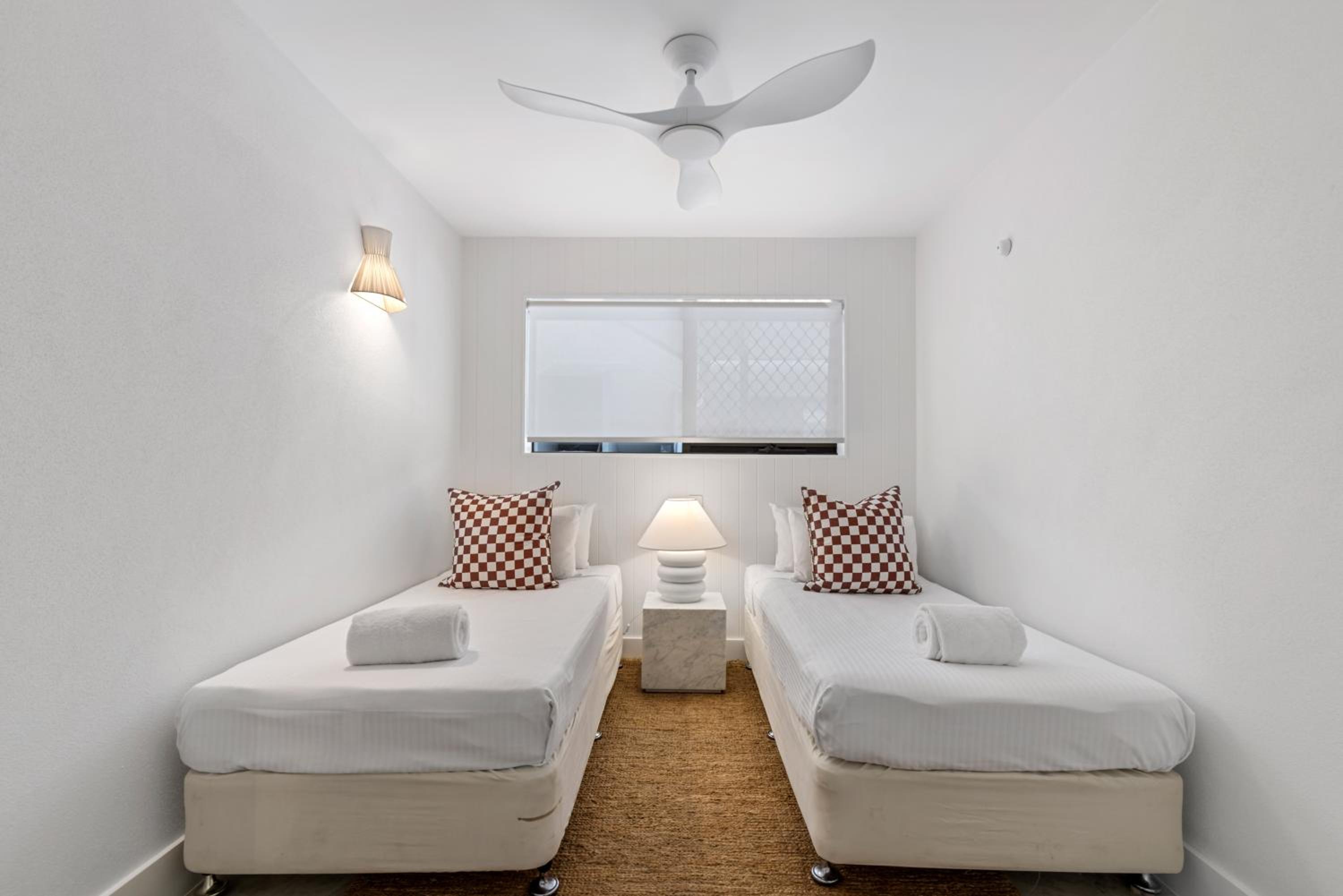 Superior Two-Bedroom Apartment - Photo 2