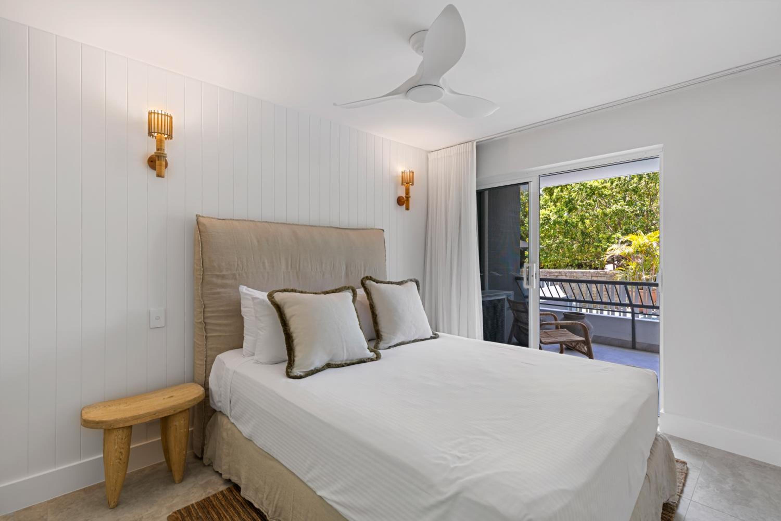 Superior Two-Bedroom Apartment - Photo 3