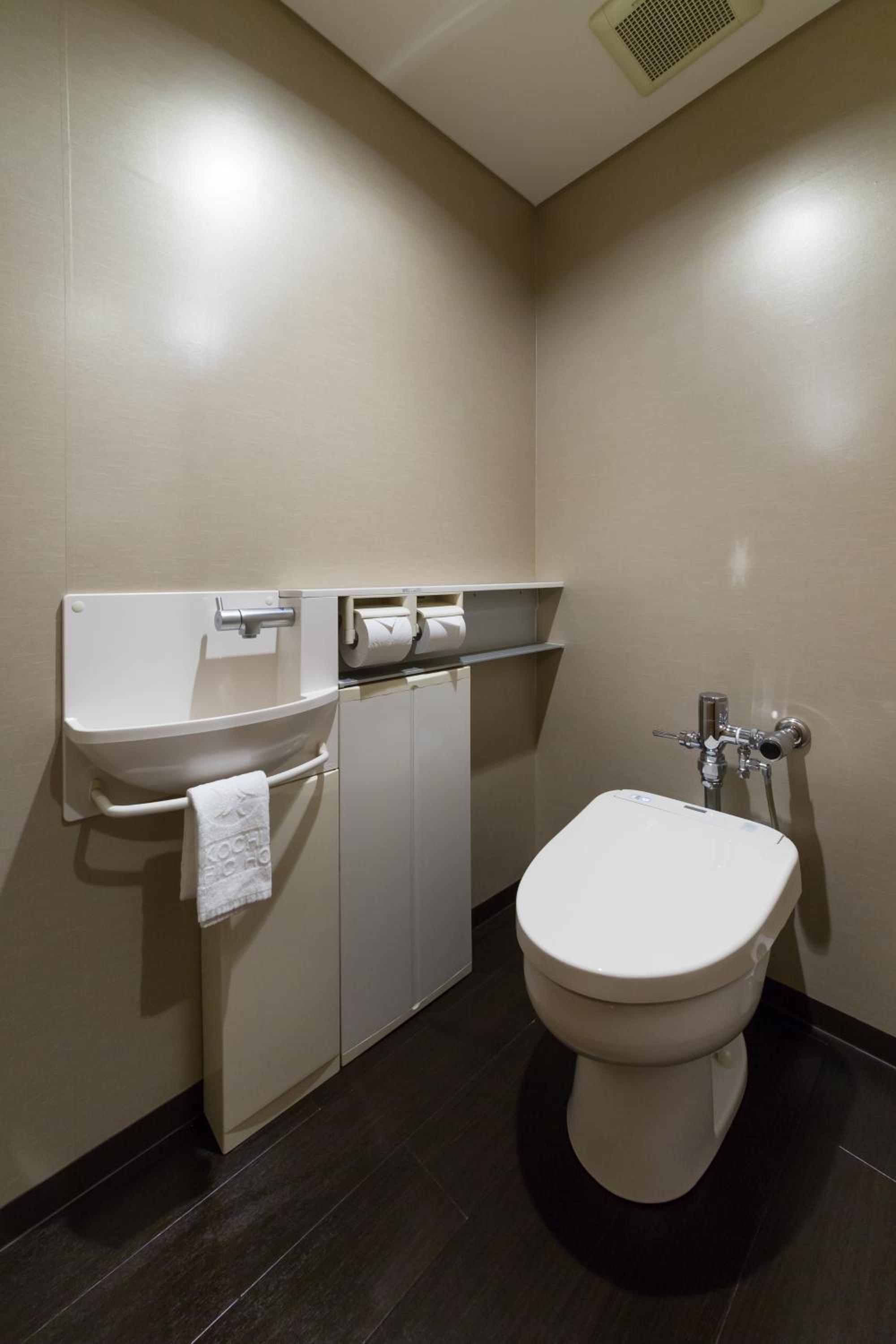 Deluxe Twin Room - Non-Smoking - Photo 2