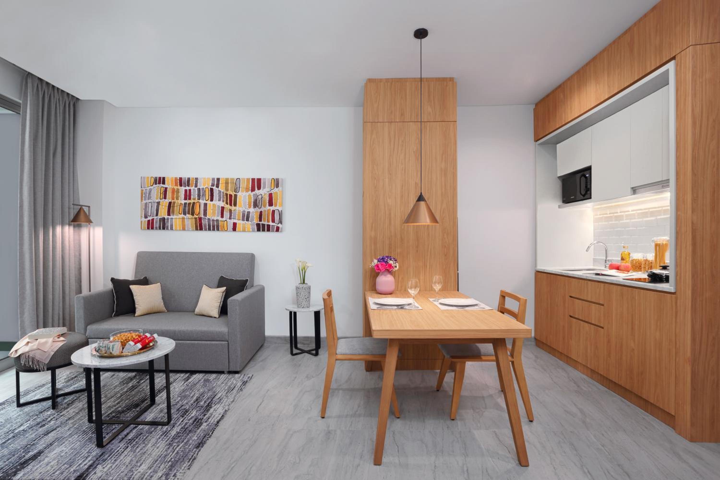 One-Bedroom Executive - Photo 2