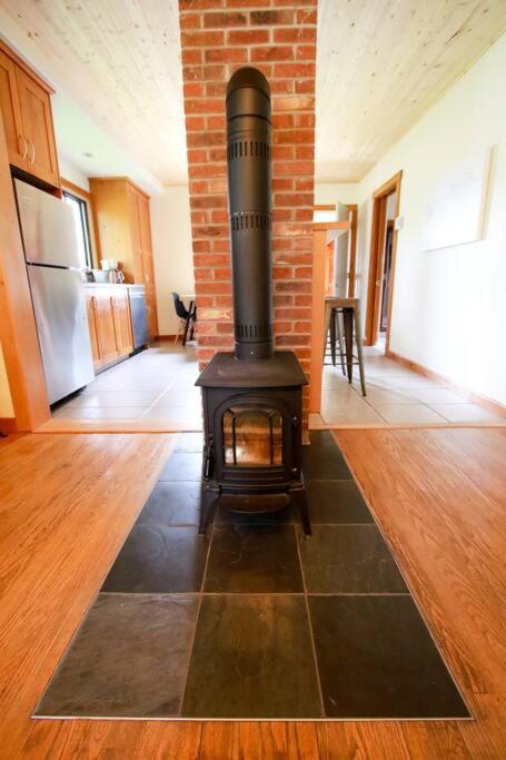 Two-Bedroom House photo 3