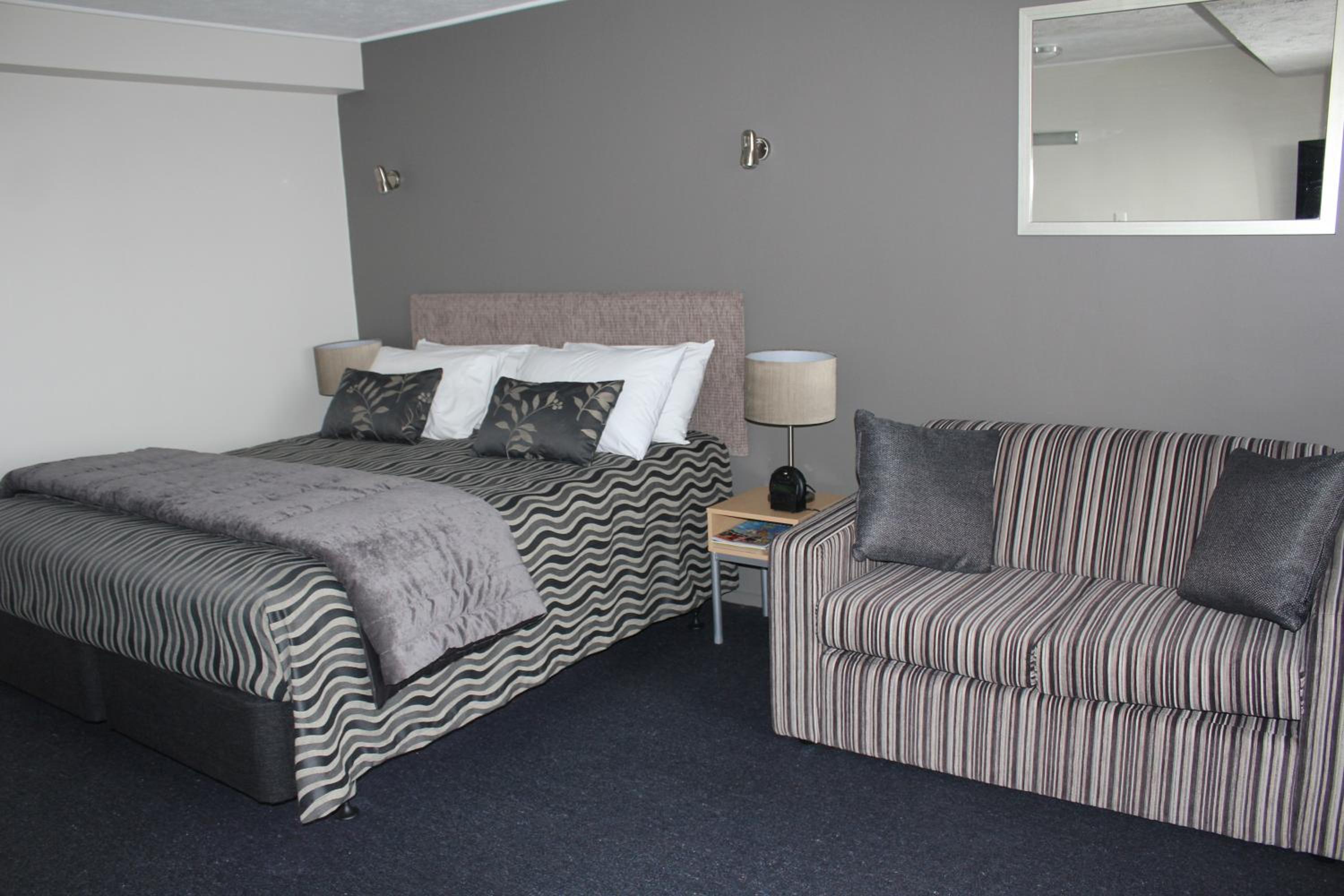 Superior Studio with Spa Bath - Ground Floor photo 1