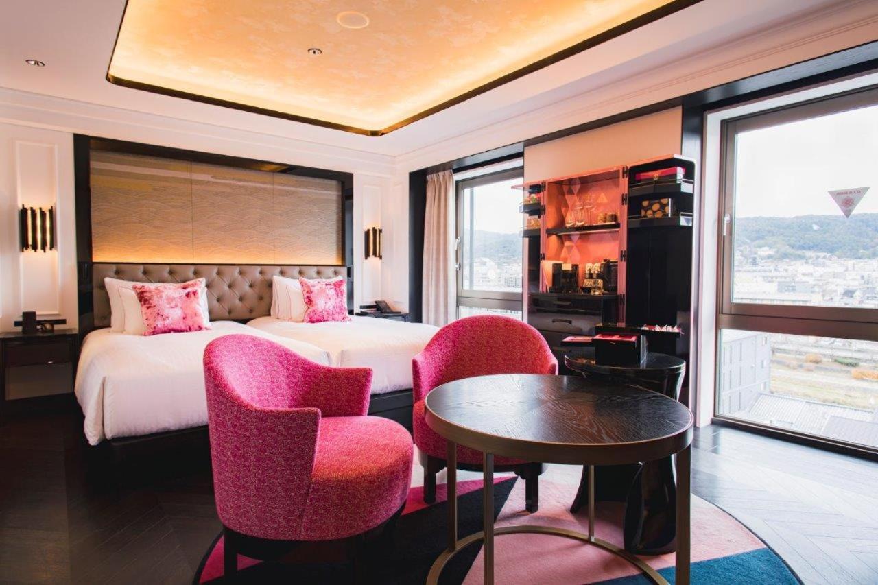 Superior Twin Room with Mountain View