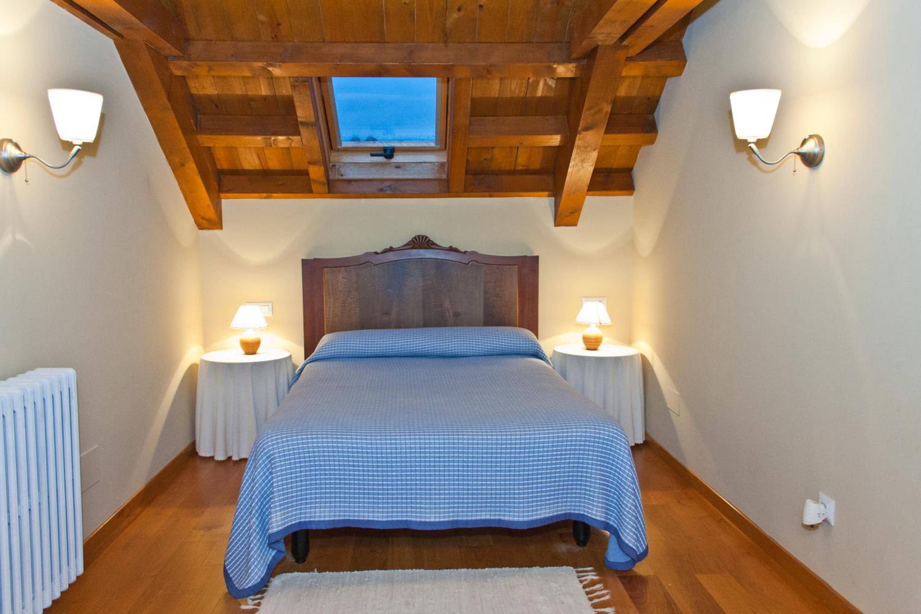 Standard Double Room - Photo 4